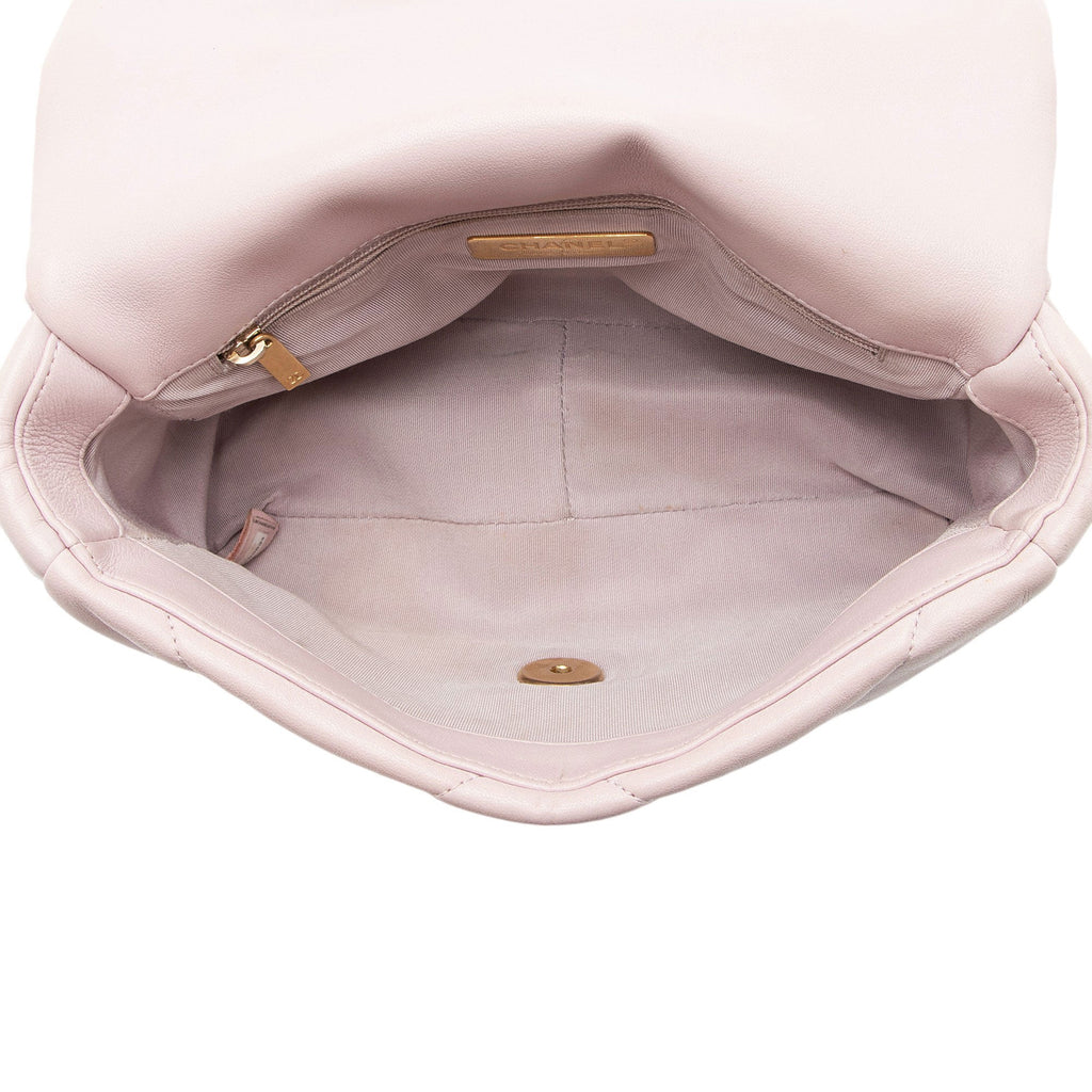 Chanel Lambskin 19 Medium Flap Shoulder Bag (SHF-YSbPqL)