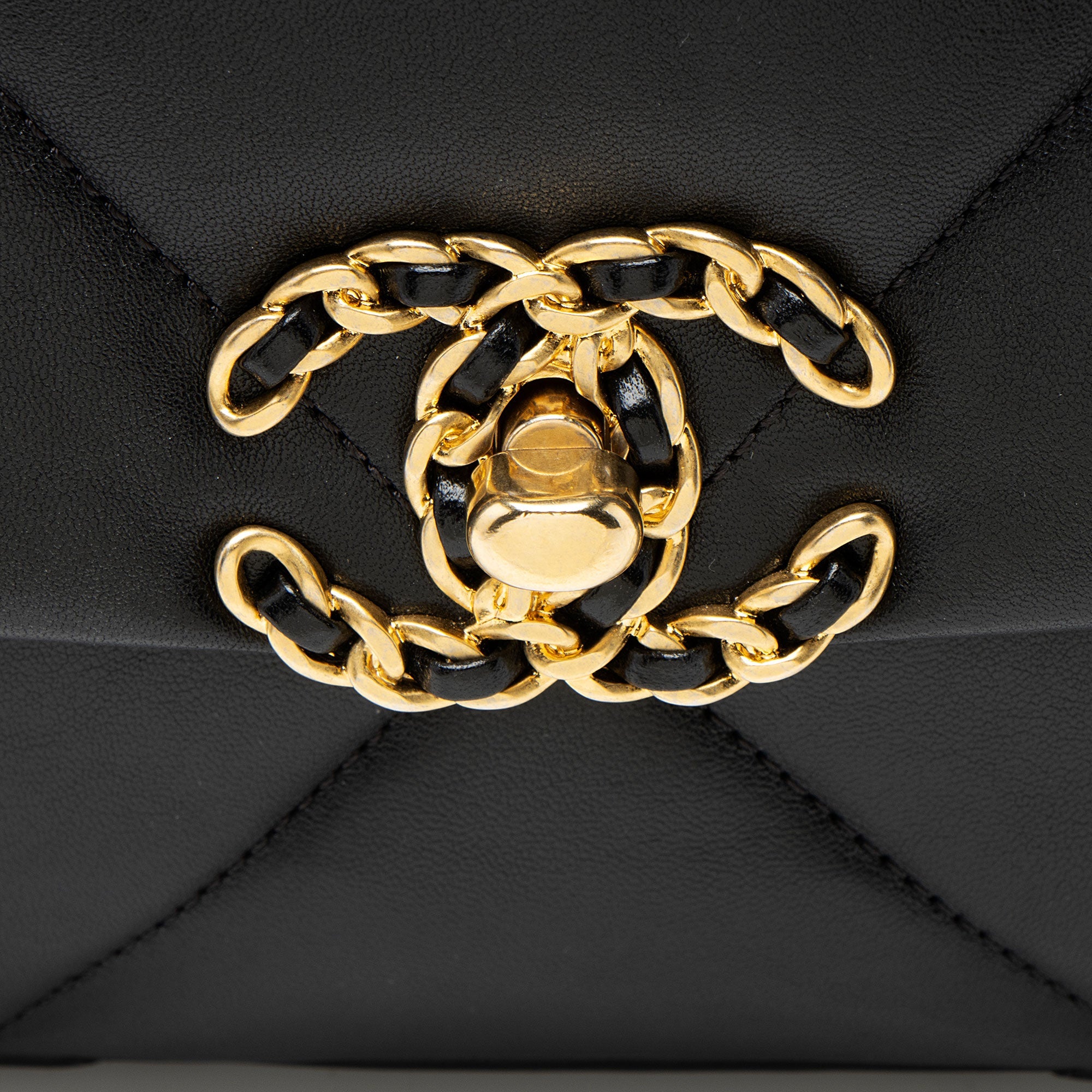 Chanel Lambskin 19 Medium Flap Shoulder Bag