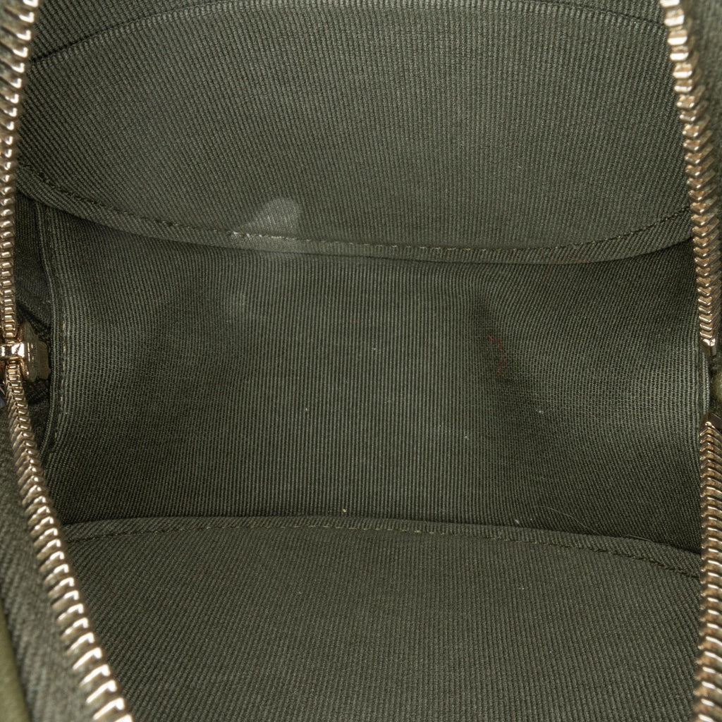 Chanel Lambskin 19 Round Clutch with Chain (SHG-AyshgD)