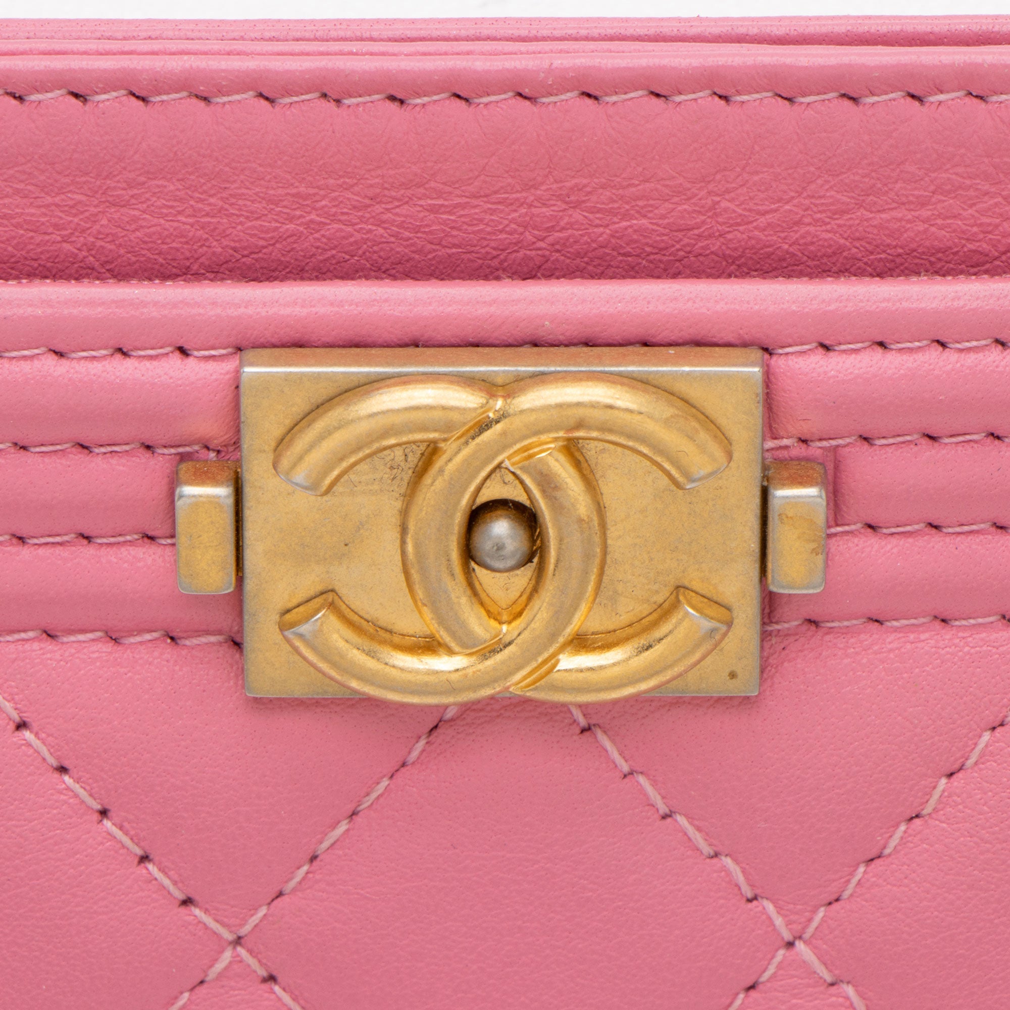 Chanel Lambskin Boy Card Holder (SHF-xyoKJV)
