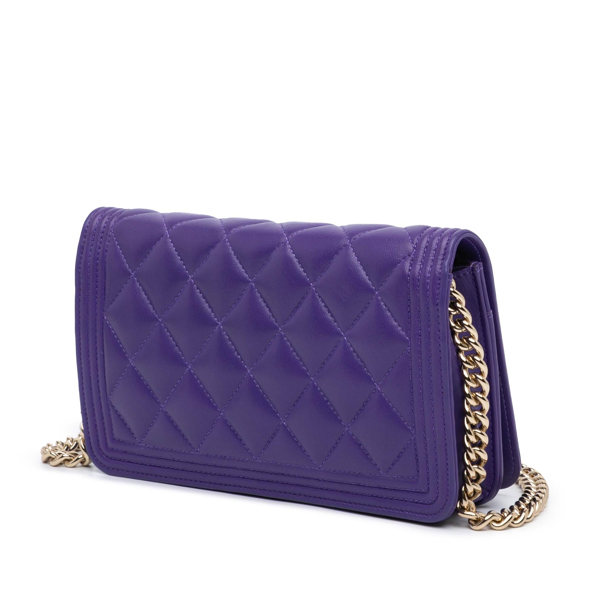 Chanel Lambskin Boy Wallet on Chain (SHG-k6ItiX)