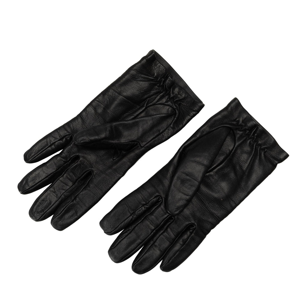 Chanel Lambskin CC Chain Link Gloves (SHG-jpfARh)