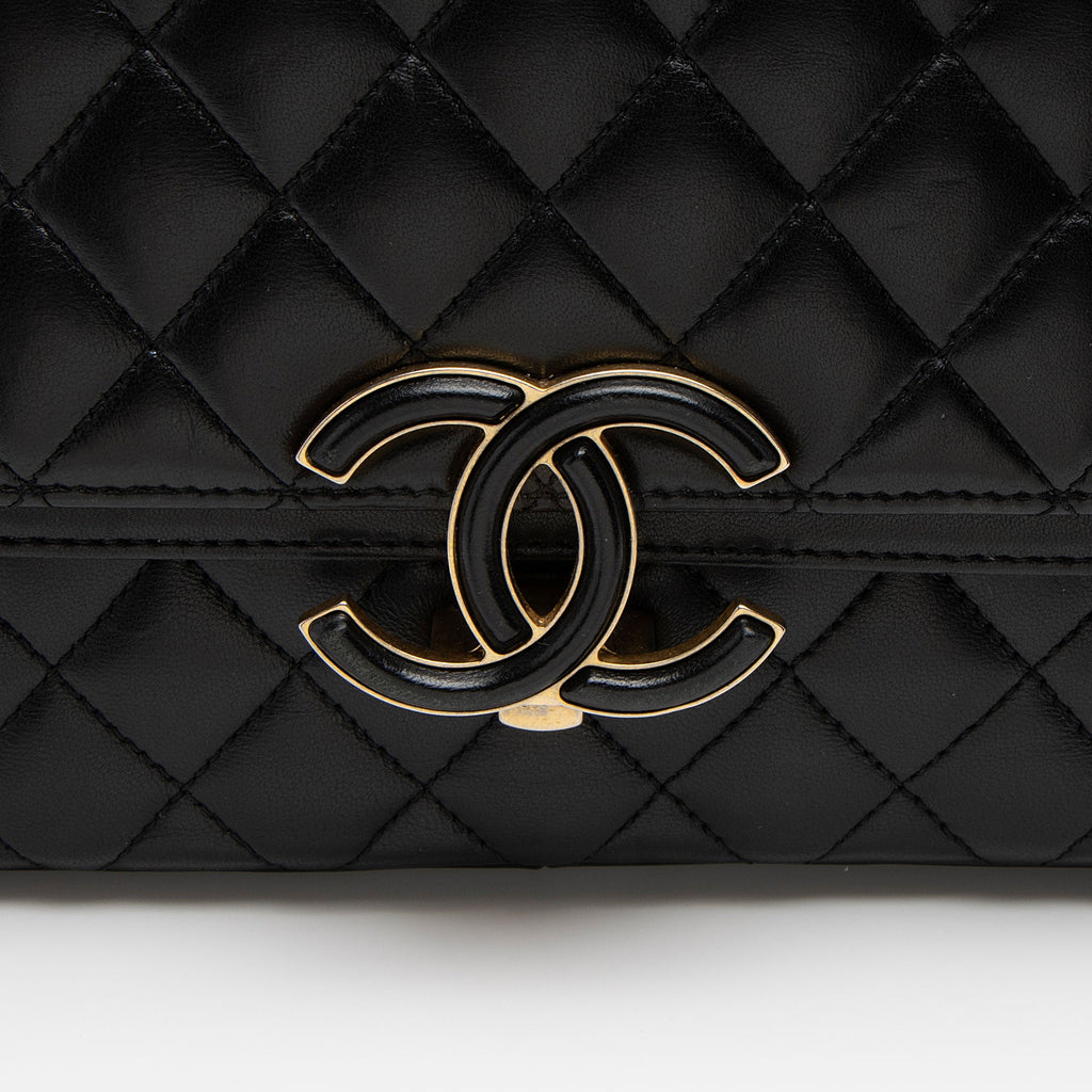 Chanel Lambskin CC Chic Medium Flap Bag (SHF-JgVtpv)