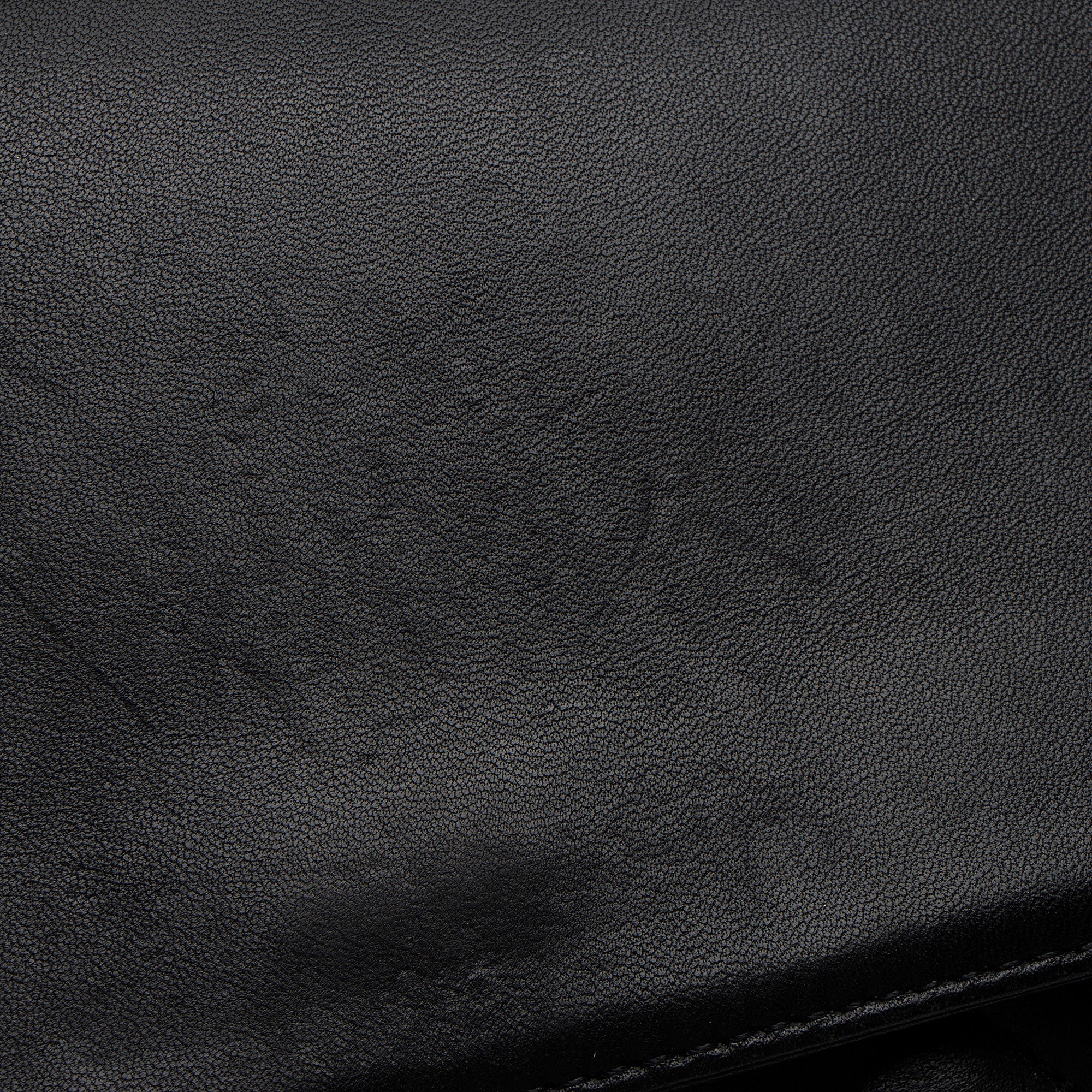 Chanel Lambskin CC Chic Medium Flap Bag (SHF-JgVtpv)