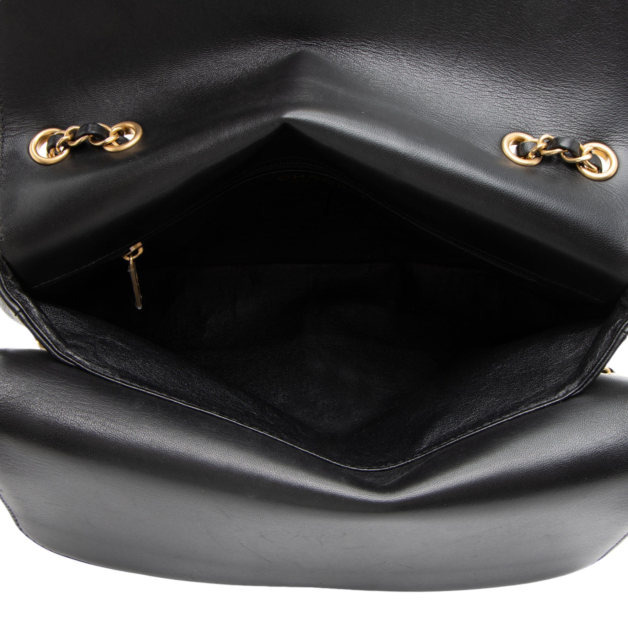 Chanel Lambskin CC Chic Medium Flap Bag (SHF-JgVtpv)