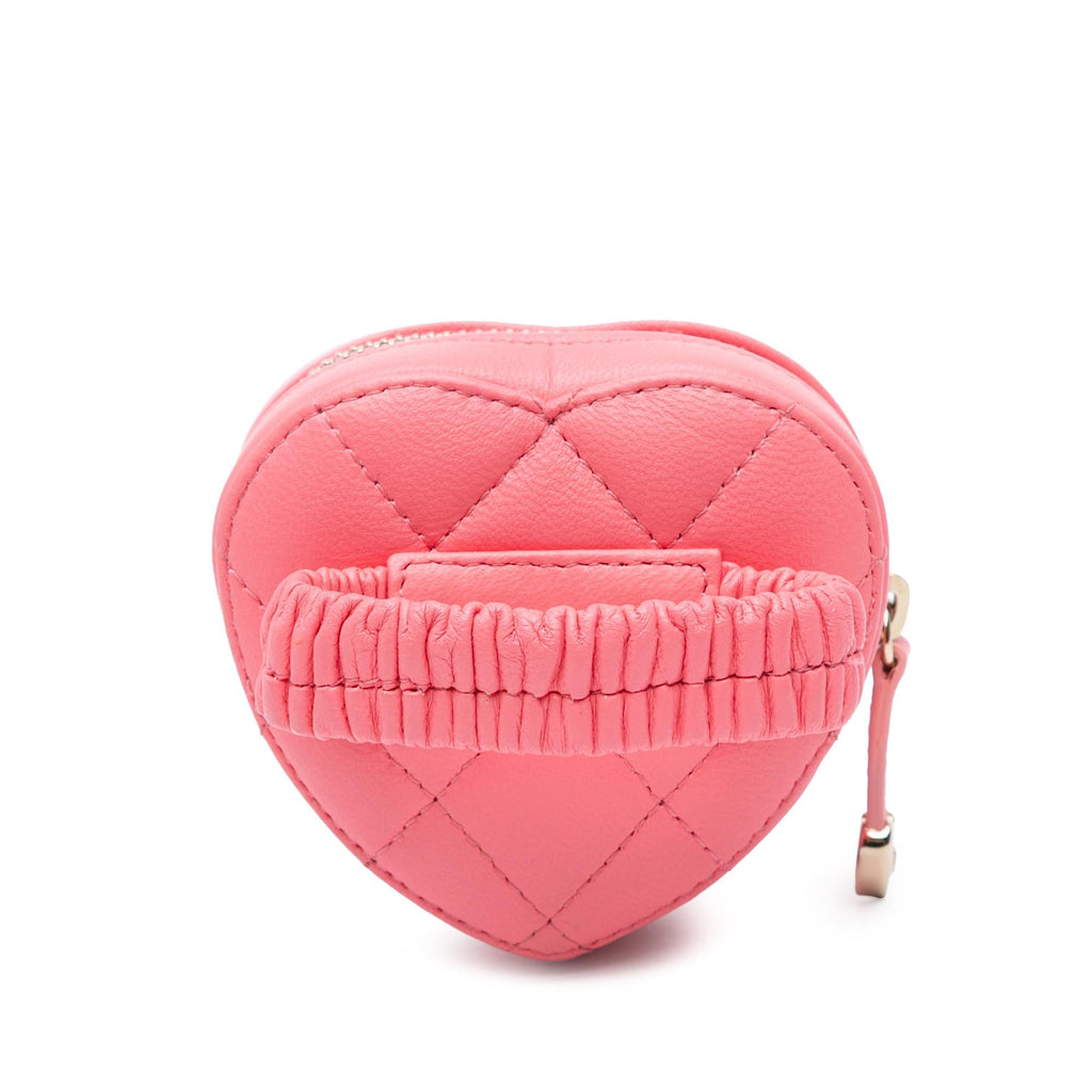 Chanel Lambskin CC In Love Heart Zipped Arm Coin Purse (SHG-soOGdf)