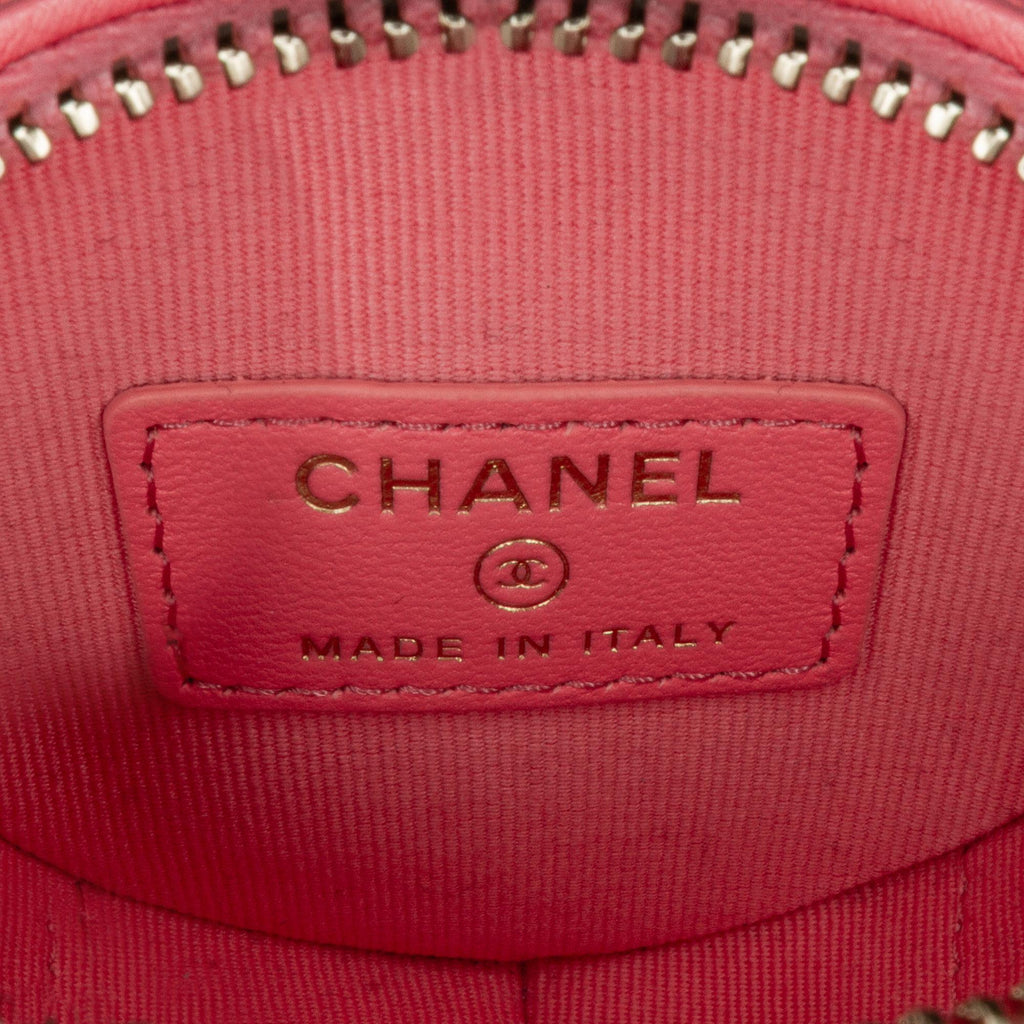 Chanel Lambskin CC In Love Heart Zipped Arm Coin Purse (SHG-soOGdf)