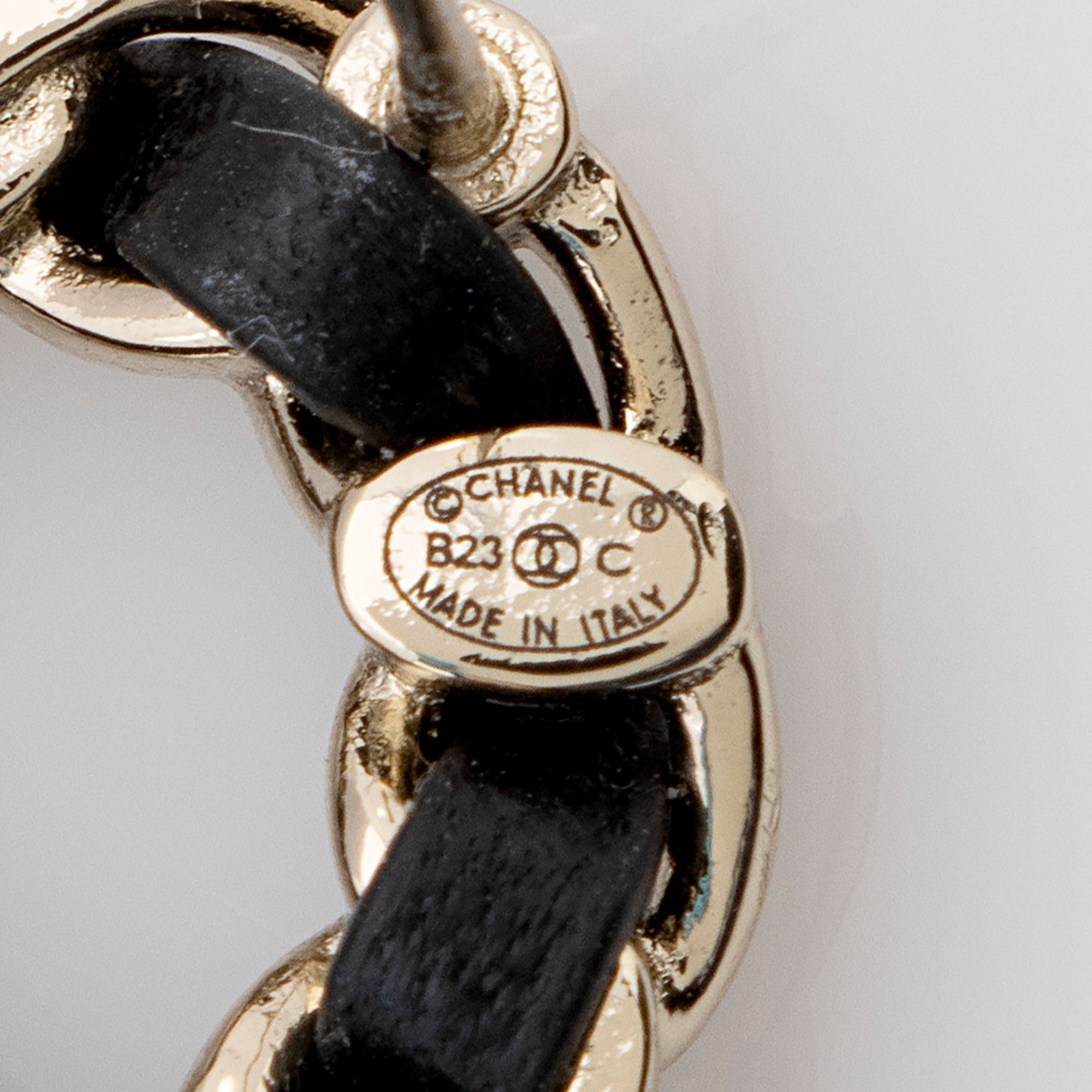 Chanel Lambskin CC Turnlock Chain Flap Bag Earrings (SHF-OSbL4p)