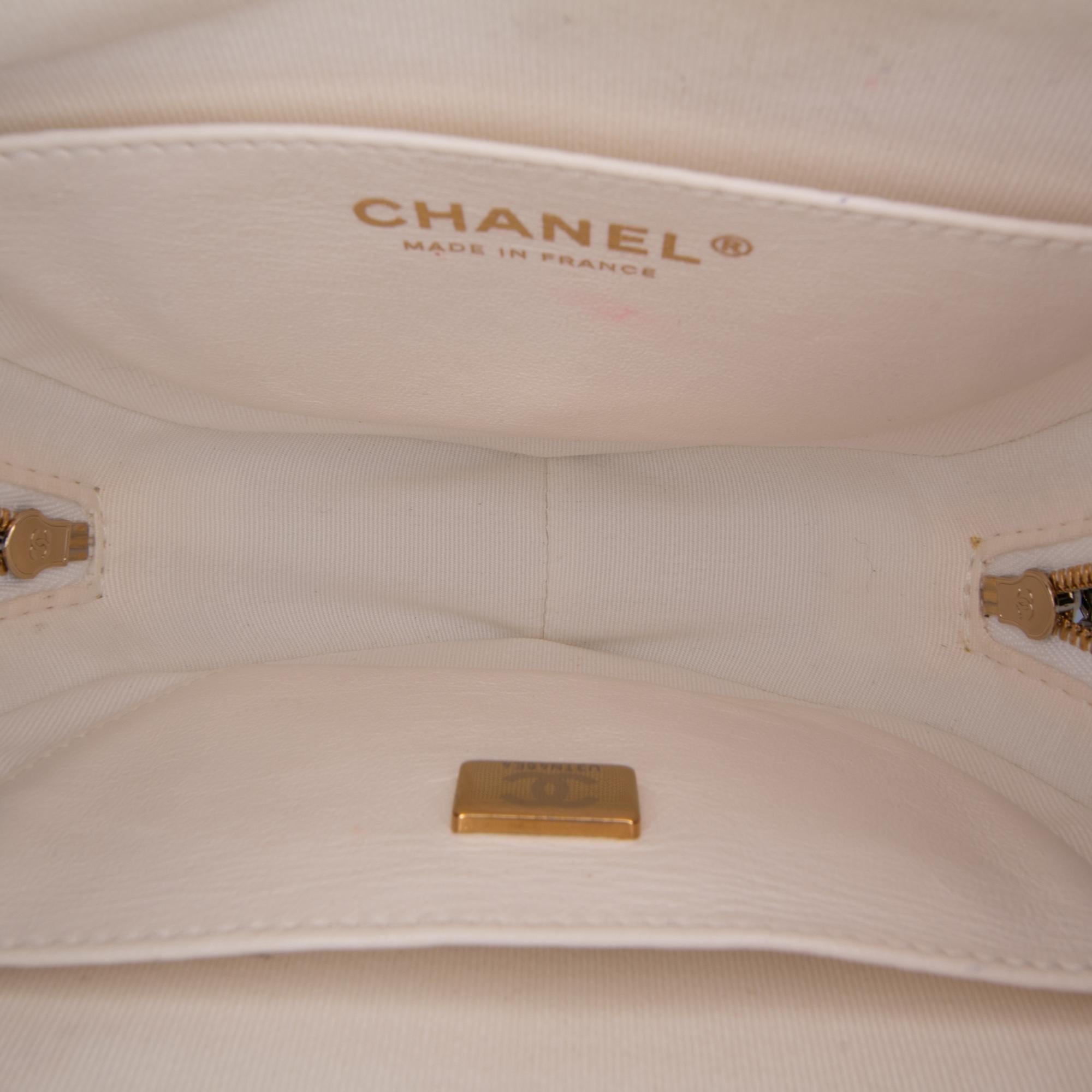 Chanel Lambskin CC in Love Heart Crossbody