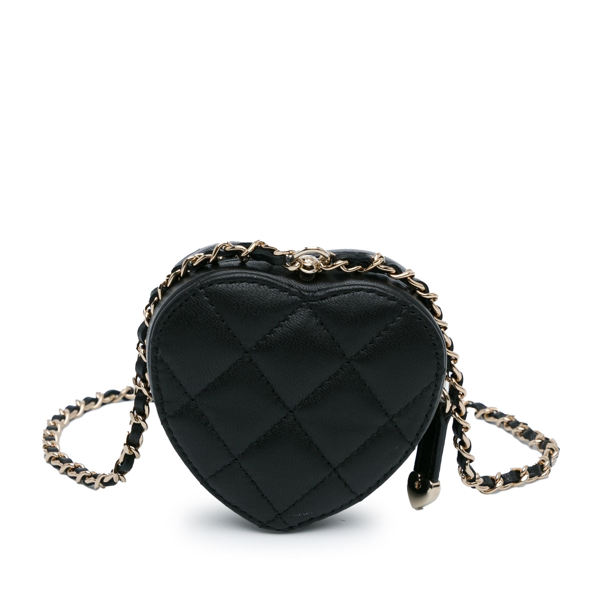 Chanel Lambskin CC in Love Heart Necklace Bag (SHG-lbzzG9)