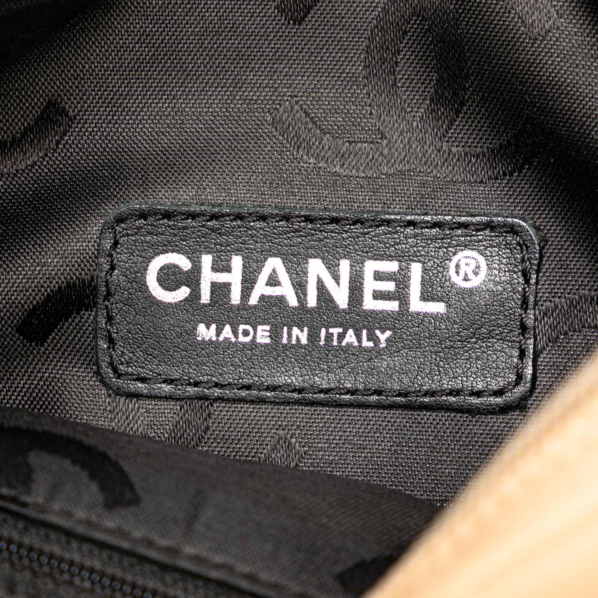 Chanel Lambskin Cambon Ligne Crossbody (SHG-JvF3bd)