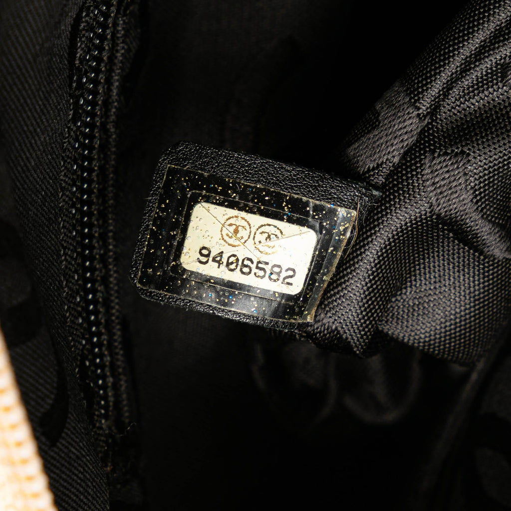 Chanel Lambskin Cambon Ligne Crossbody (SHG-DKcrZ0)