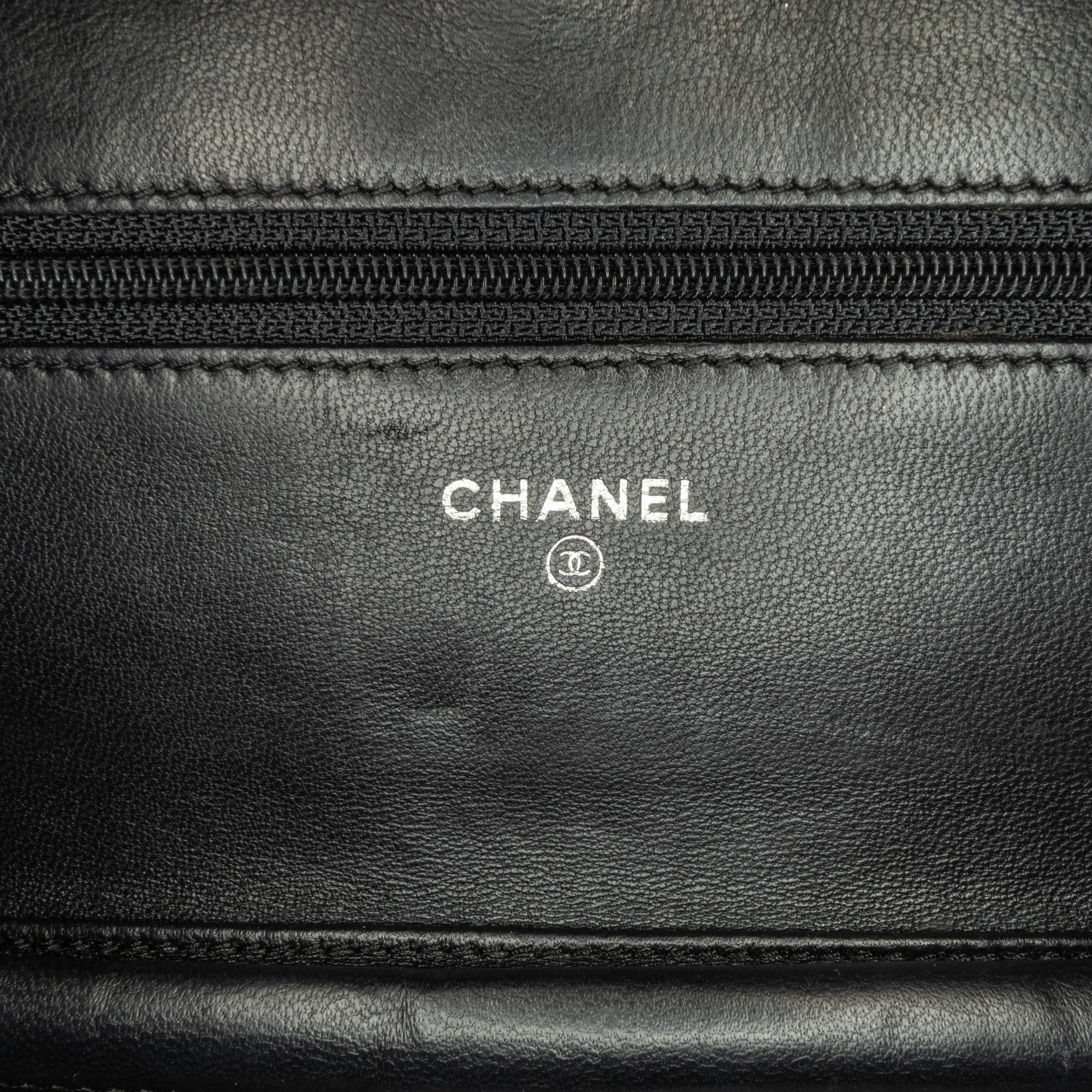 Chanel Lambskin Camellia Embossed Wallet On Chain (SHG-zvZjrf)