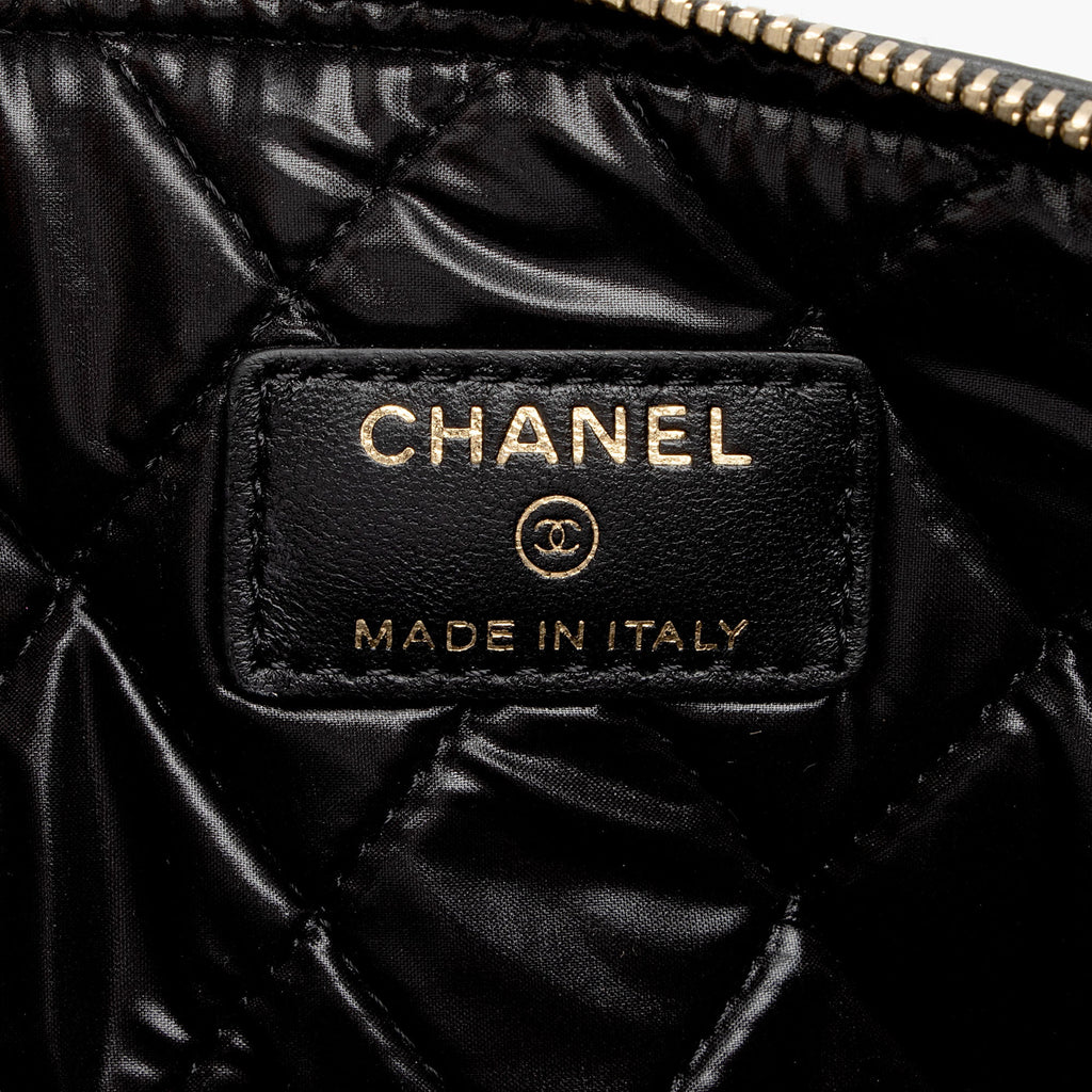 Chanel Lambskin Camellia Medium O-Case (SHF-mX1U89)
