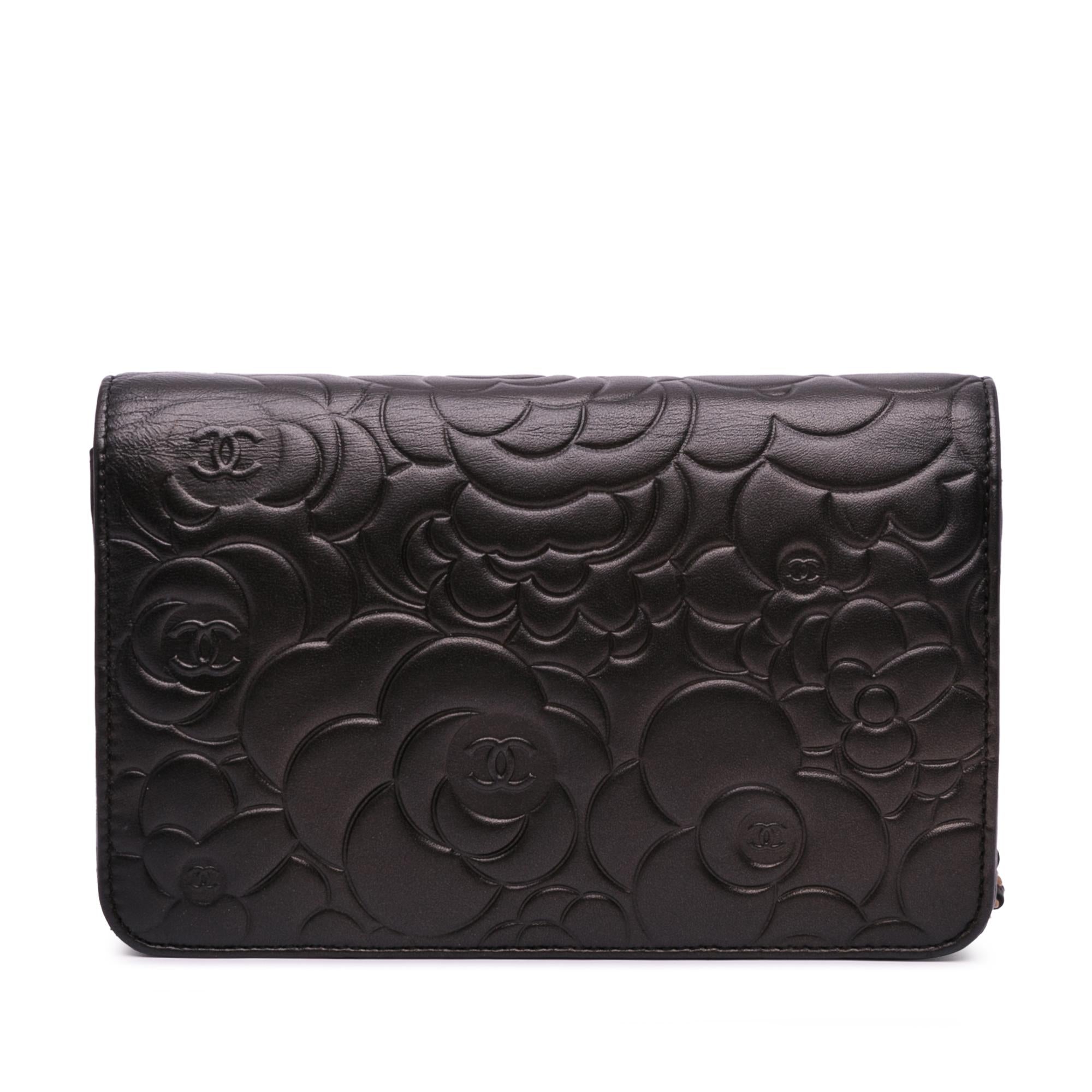 Chanel Lambskin Camellia Wallet On Chain (SHG-uwF0Rj)
