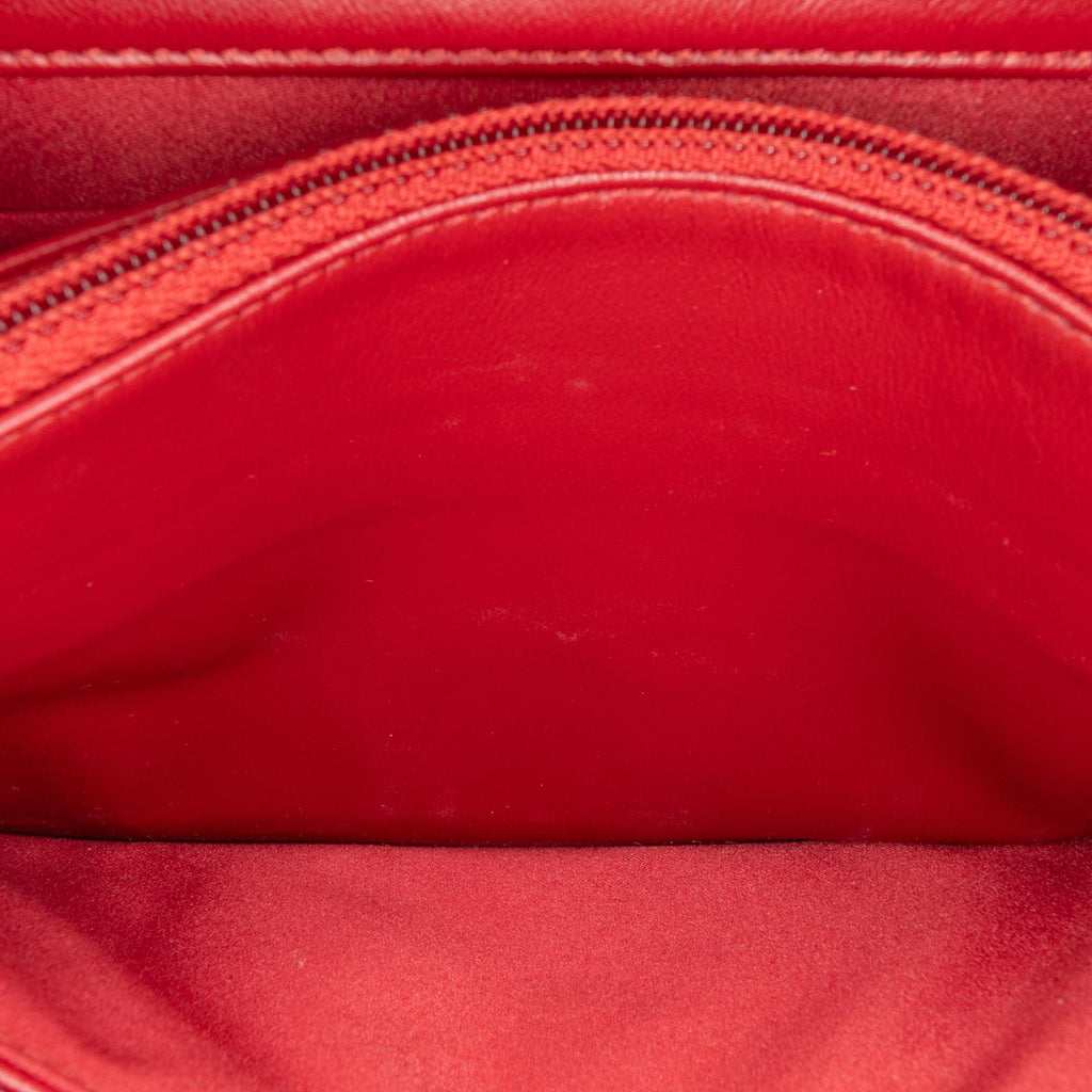 Chanel Lambskin Camellia Wallet On Chain (SHG-XAX1xo)