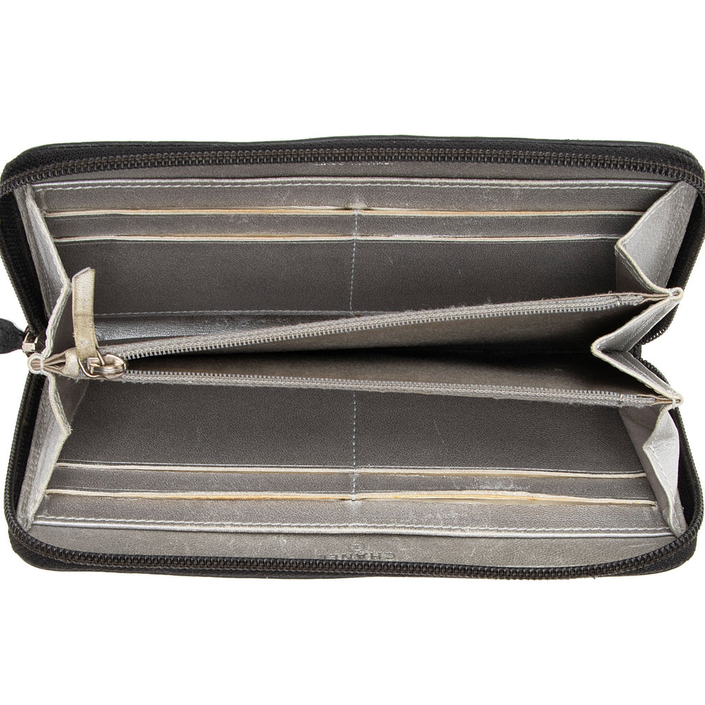 Chanel Lambskin Camellia Zip Around Wallet (SHF-fpP10f)