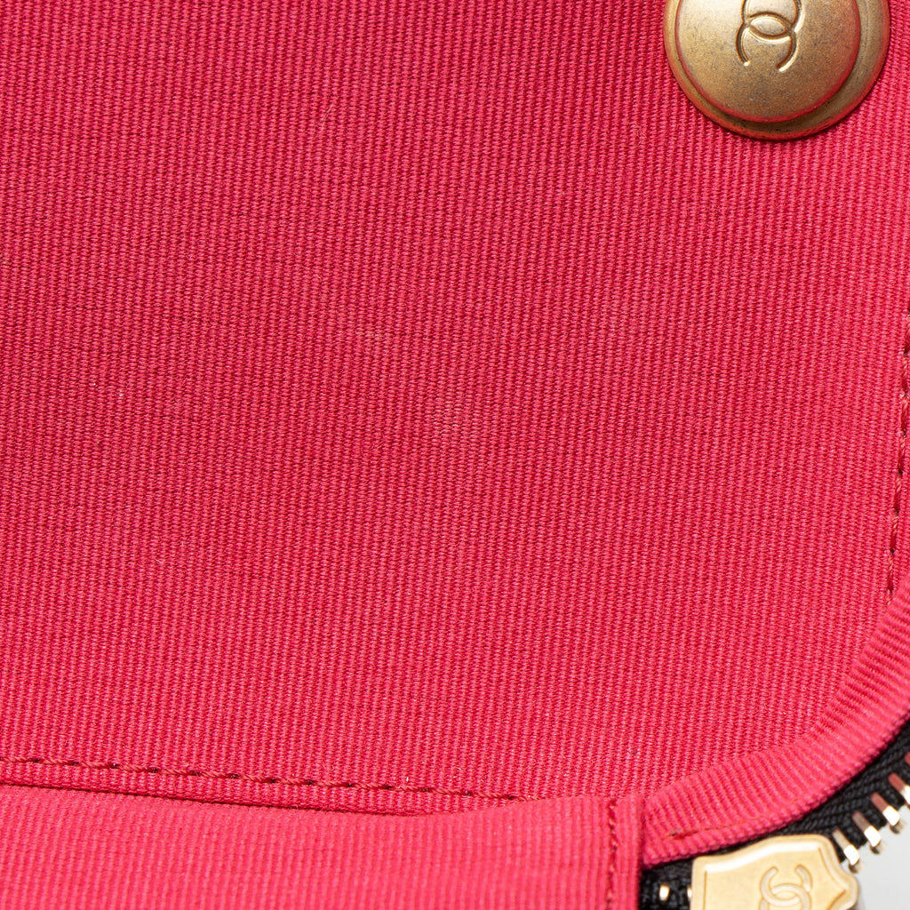 Chanel Lambskin CC Chain Bar Small Vanity Case