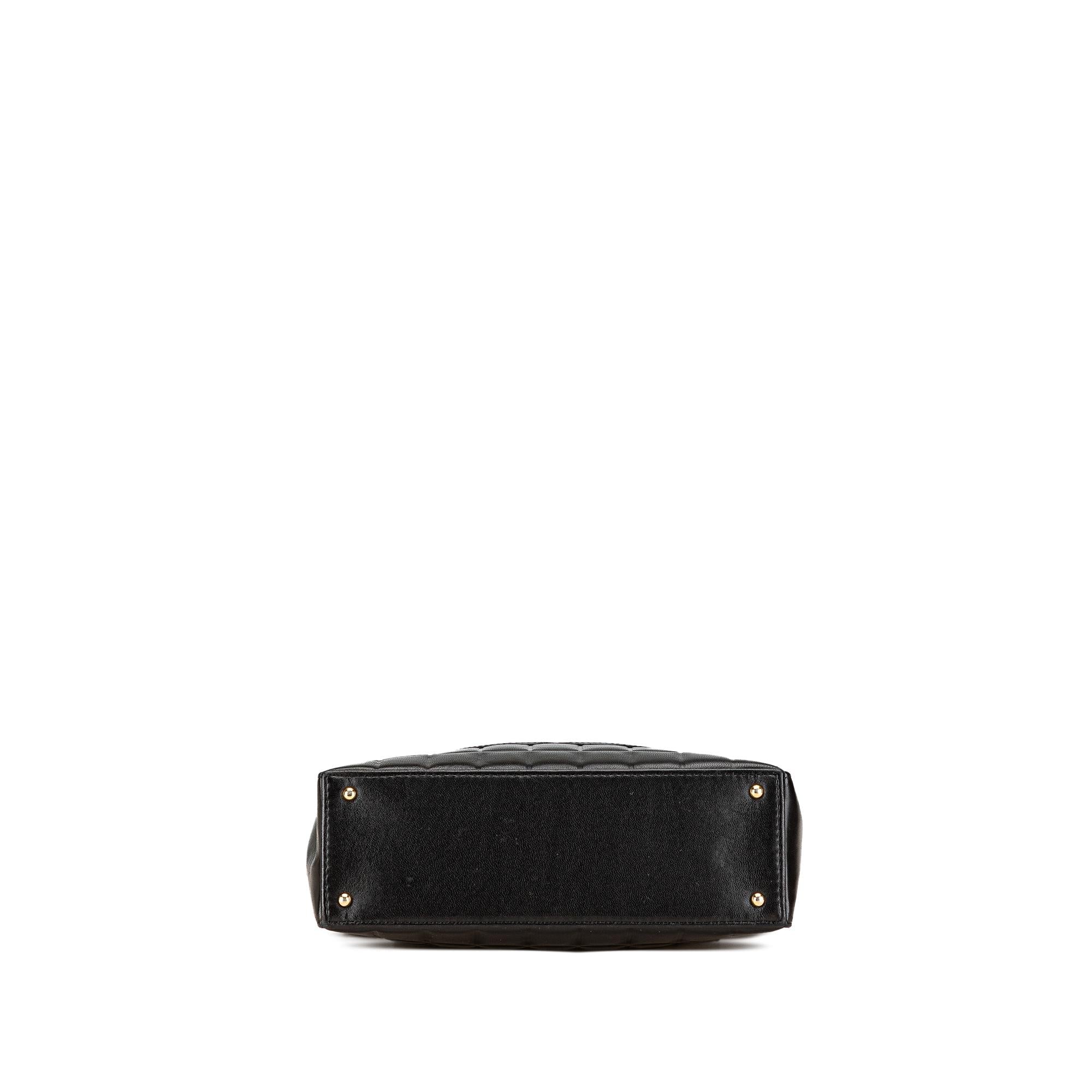Chanel Lambskin Chocolate Bar Shoulder Bag (SHG-Cnyzqh)