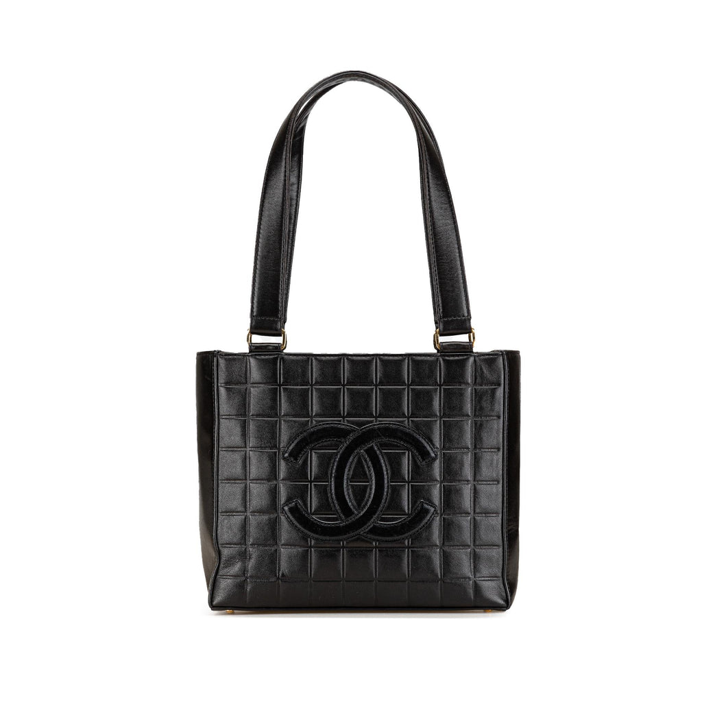 Chanel Lambskin Chocolate Bar Shoulder Bag (SHG-Cnyzqh)