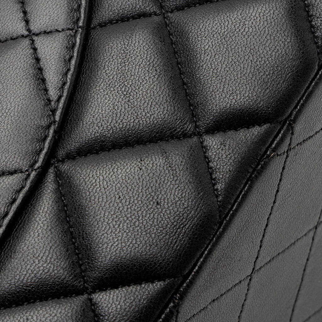 Chanel Lambskin Classic Maxi Single Flap Bag (SHF-zrKD0o)