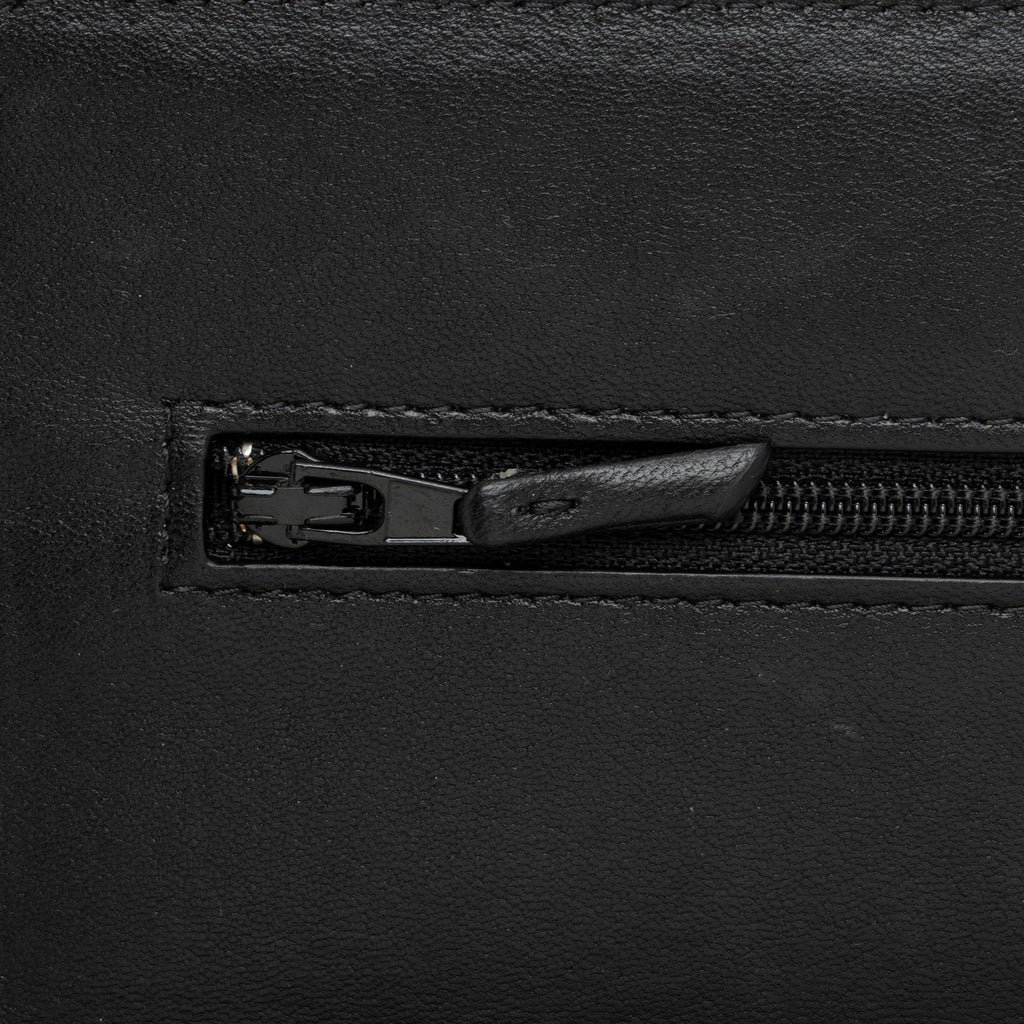 Chanel Lambskin Classic Wallet on Pearl Chain (SHF-UG7p9q)