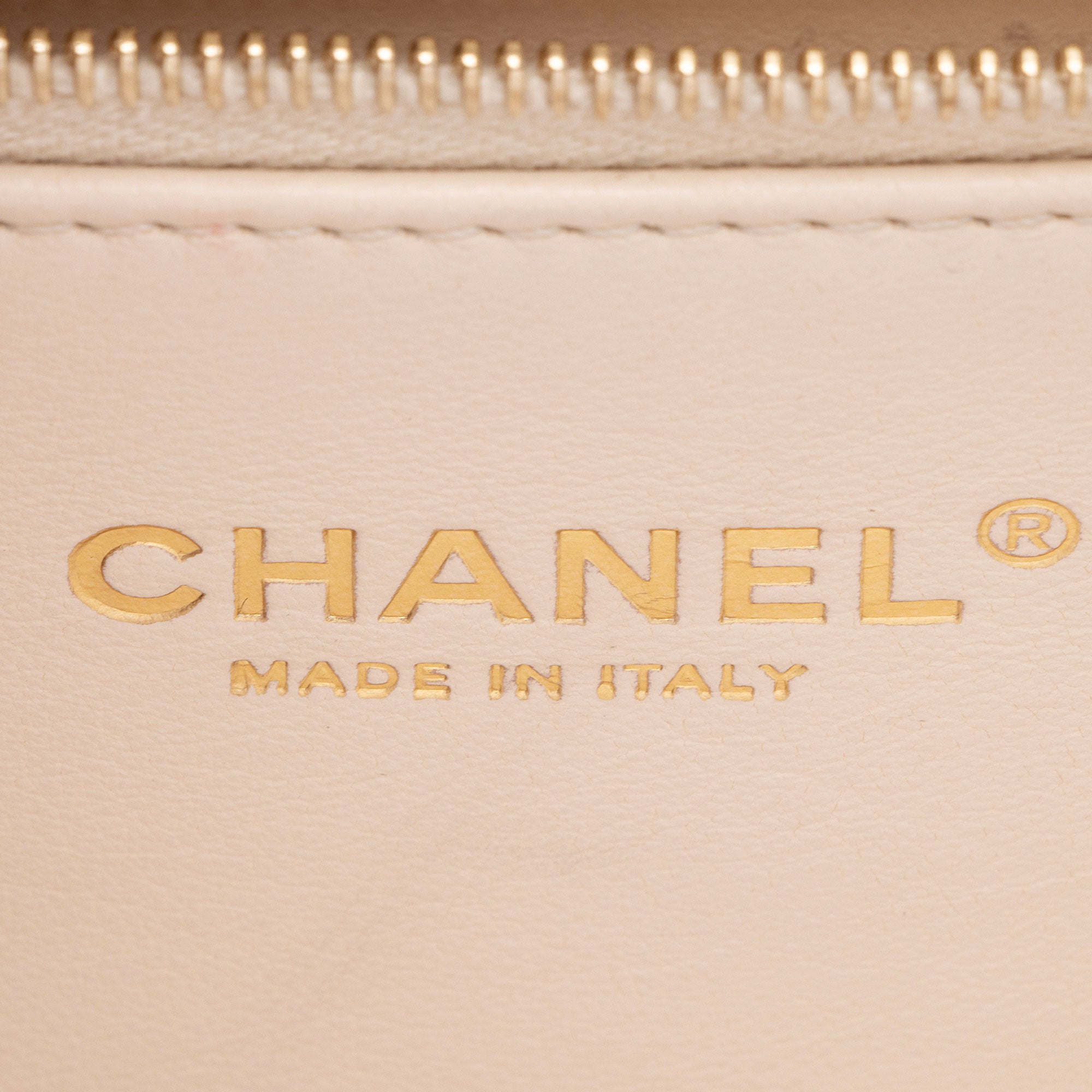 Chanel Lambskin Coco Lux Medium Flap Bag (SHF-mhN1qb)