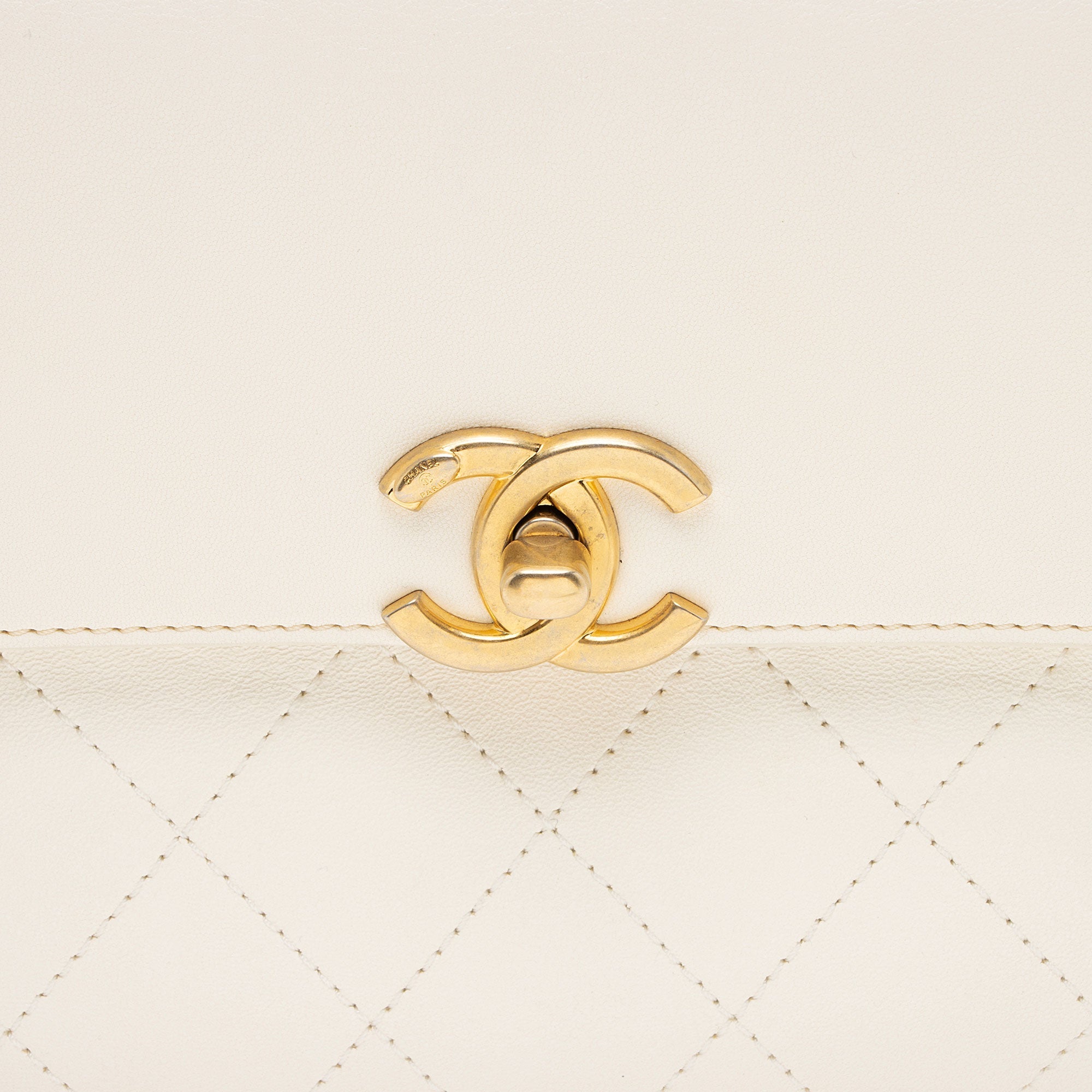 Chanel Lambskin Coco Lux Small Flap Bag (SHF-48E89g)