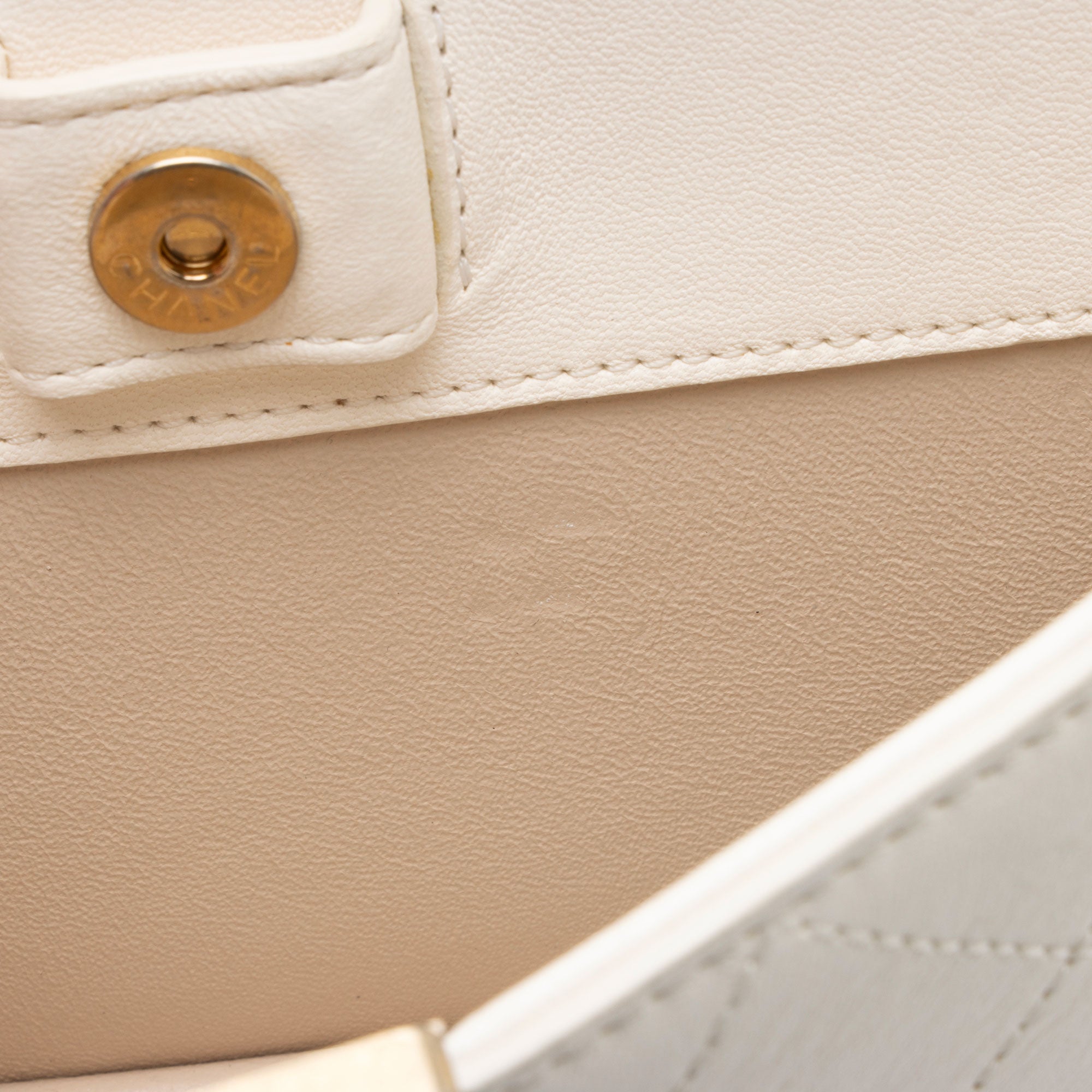 Chanel Lambskin Coco Lux Small Flap Bag (SHF-48E89g)