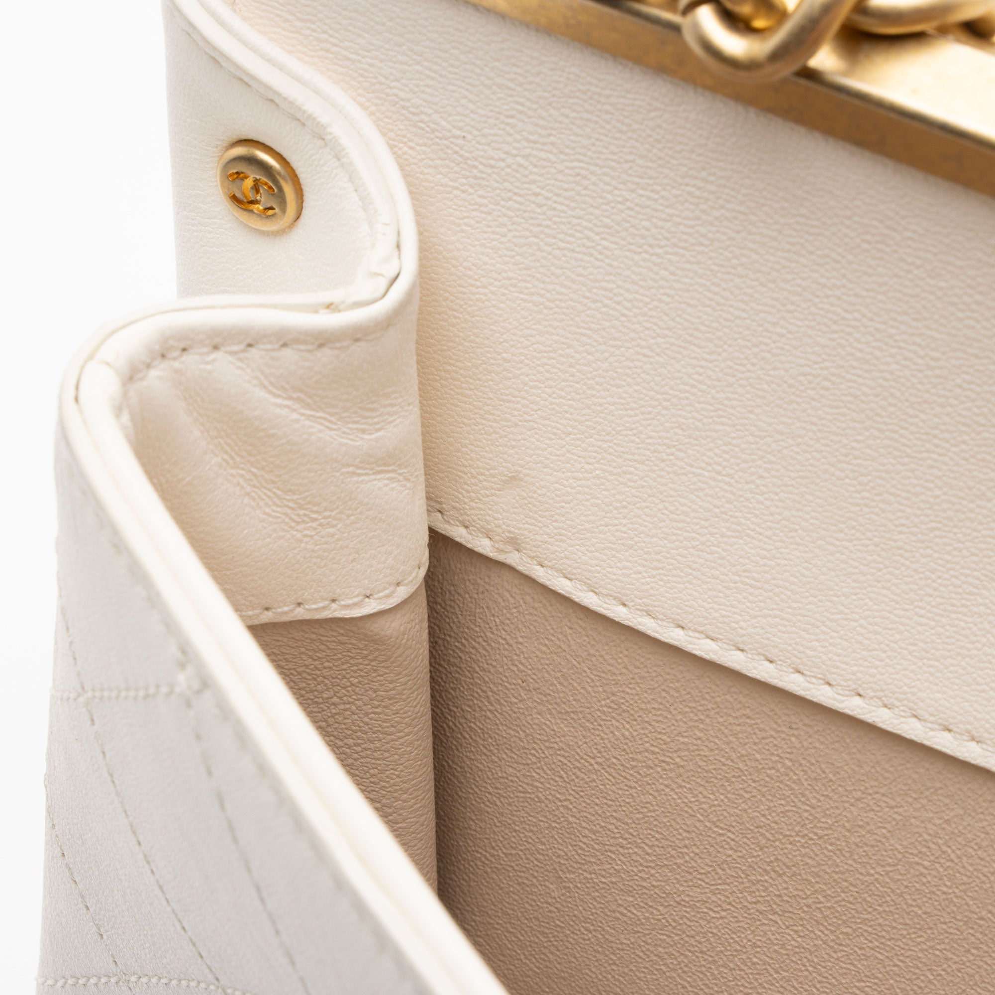 Chanel Lambskin Coco Lux Small Flap Bag (SHF-48E89g)