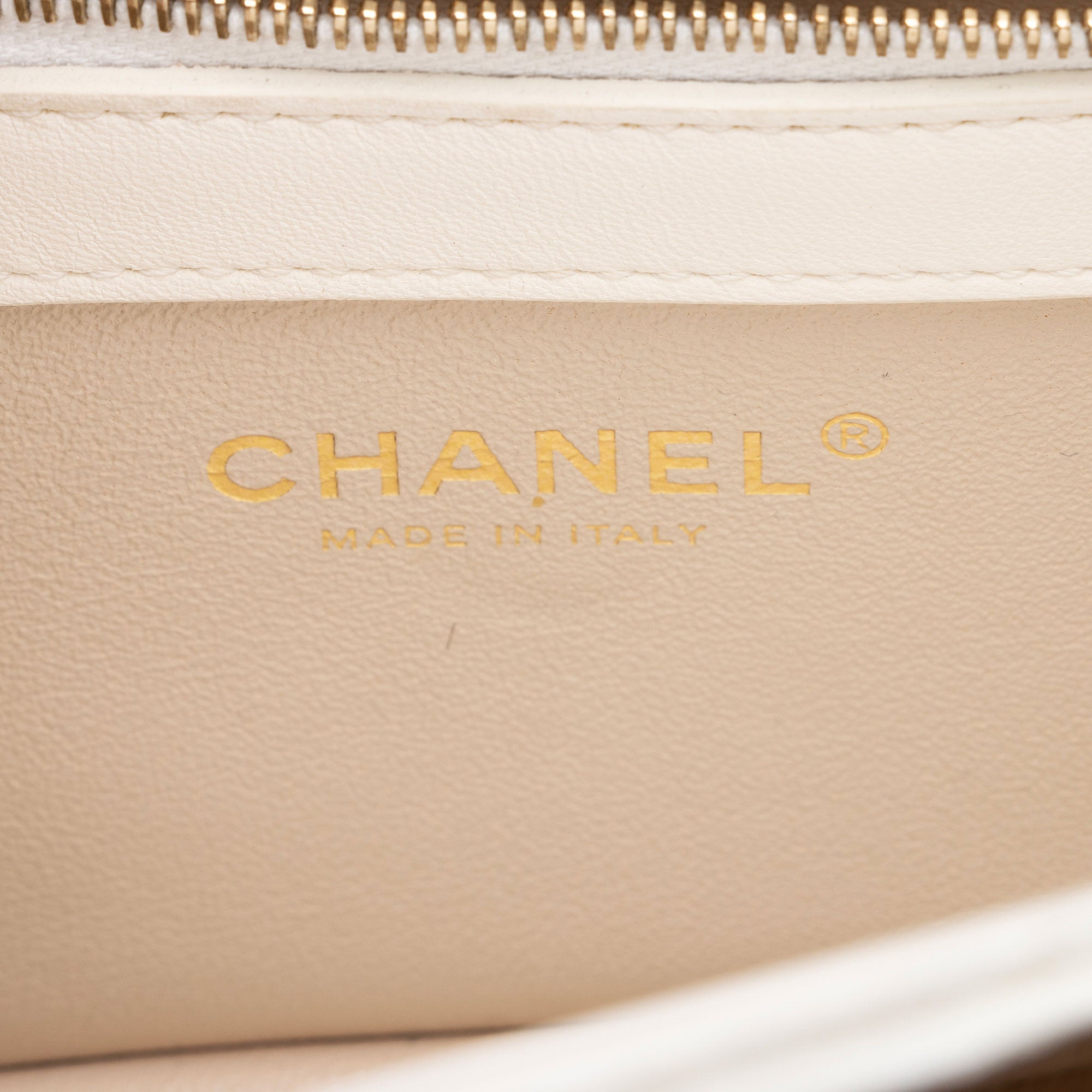 Chanel Lambskin Coco Lux Small Flap Bag (SHF-48E89g)