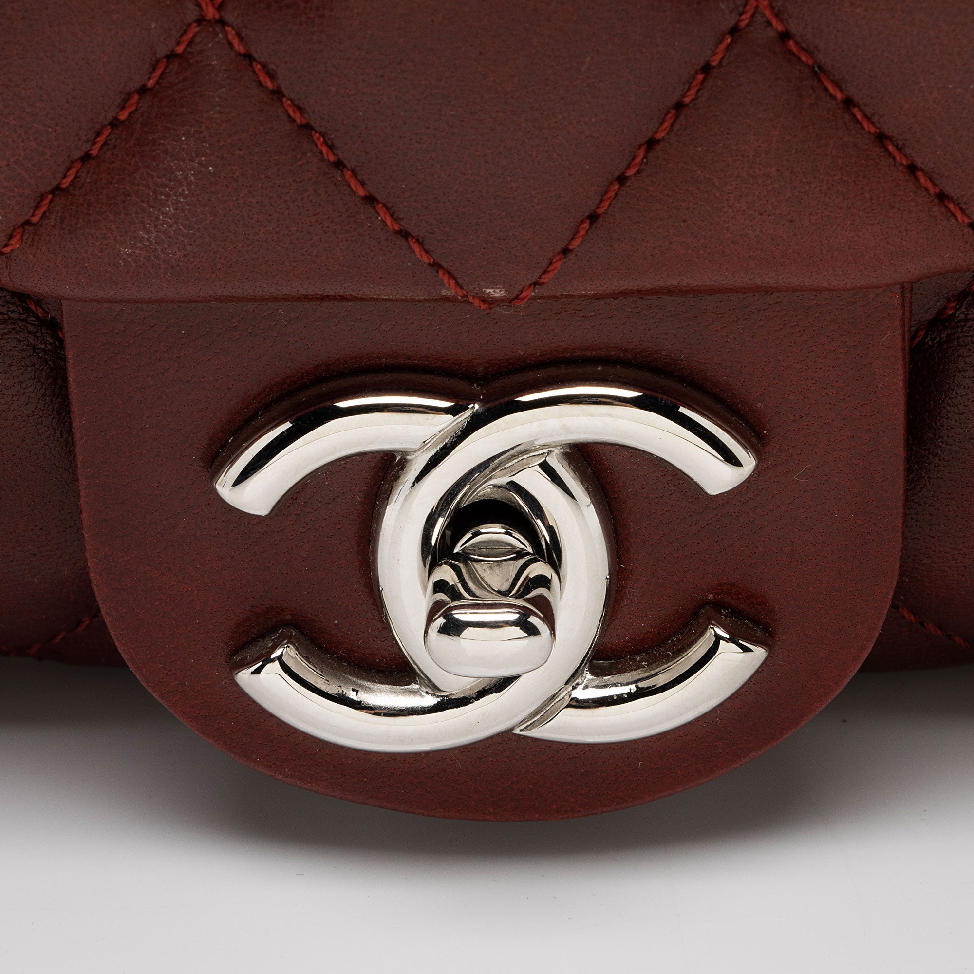 Chanel Lambskin Coco Rain Medium Flap Bag (SHF-bngbFW)