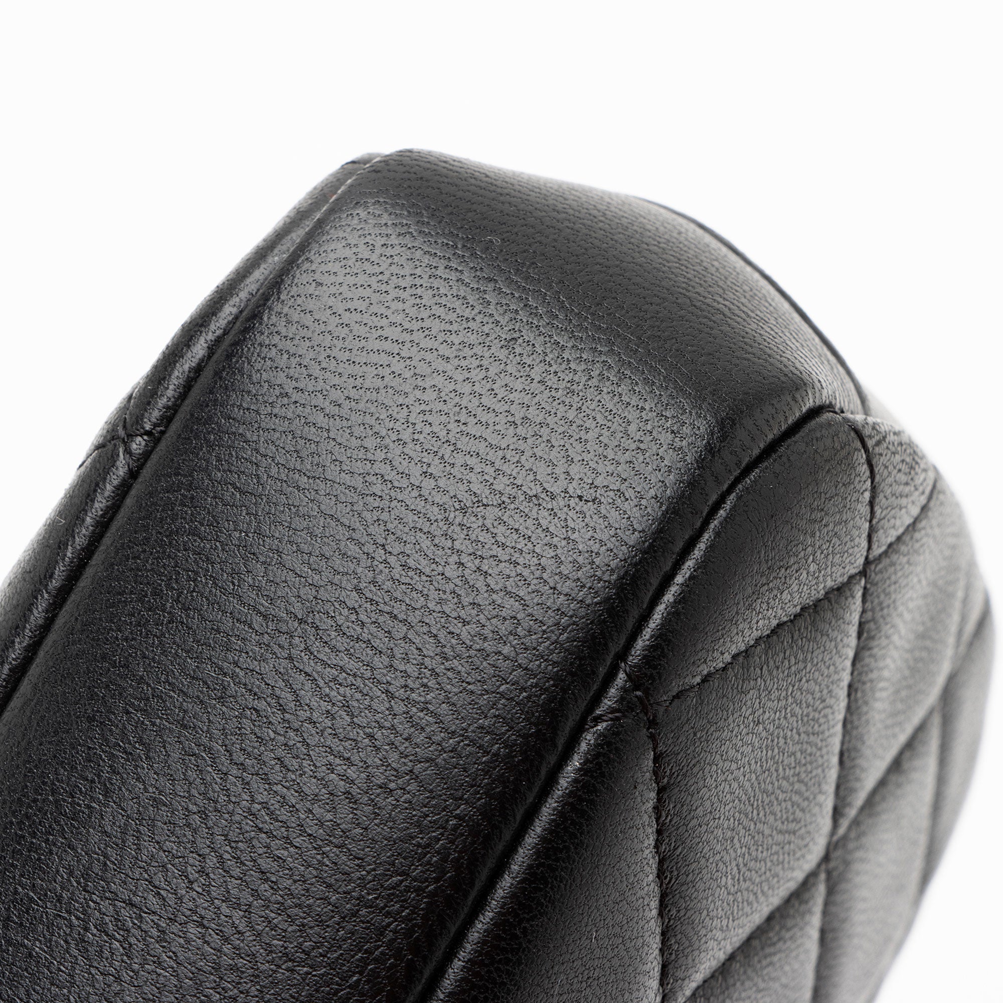 Chanel Lambskin Curvy Small Cosmetic Pouch (SHF-bKQqBi)