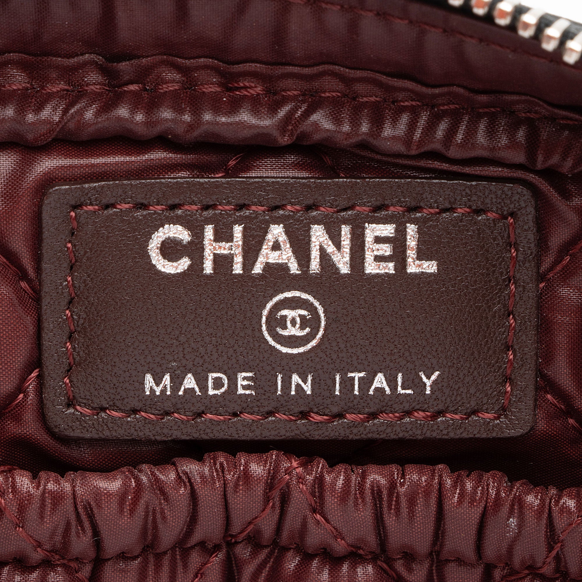 Chanel Lambskin Curvy Small Cosmetic Pouch (SHF-bKQqBi)