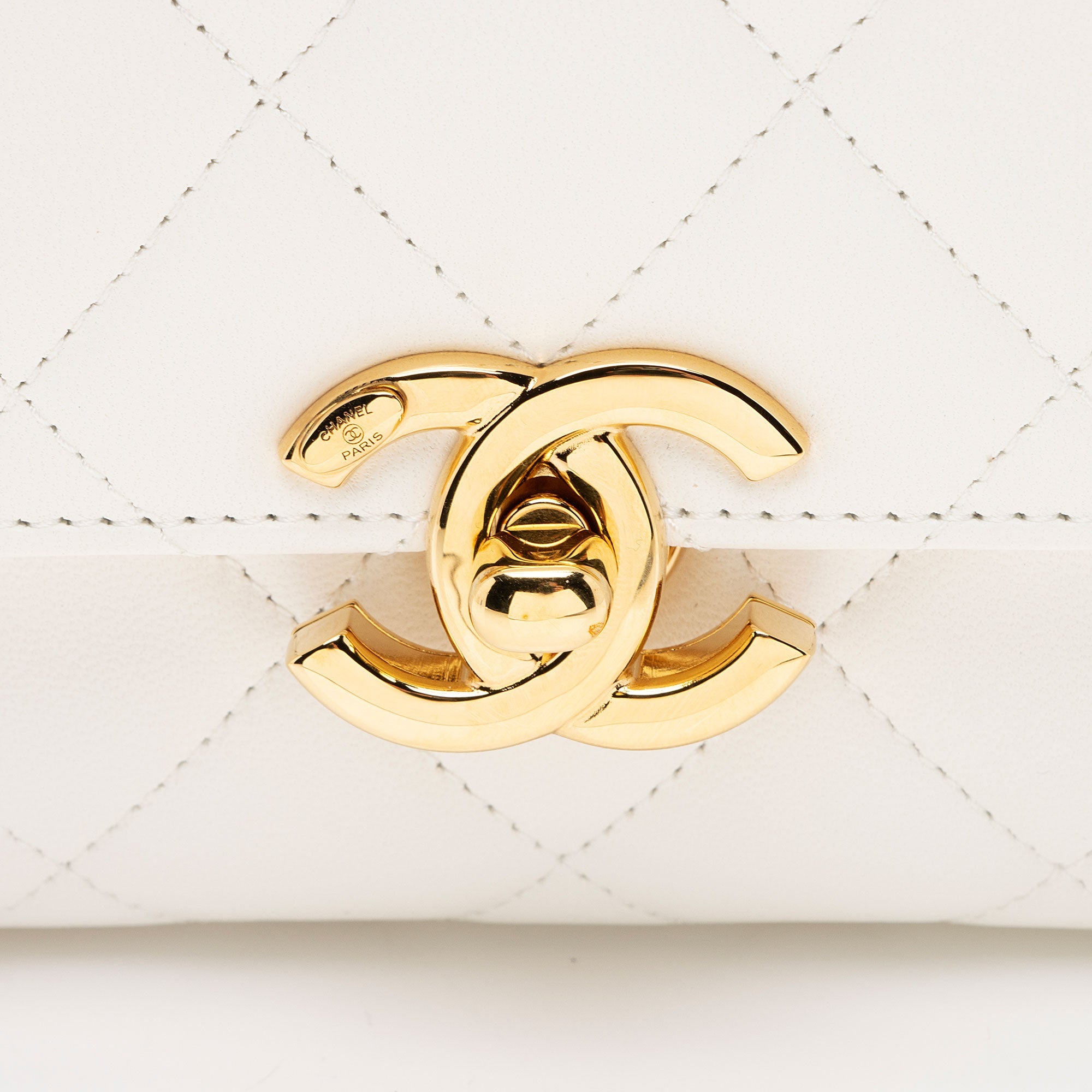 Chanel Lambskin Quilted Plate Top Handle Mini Flap Bag (SHF-l4OODl)