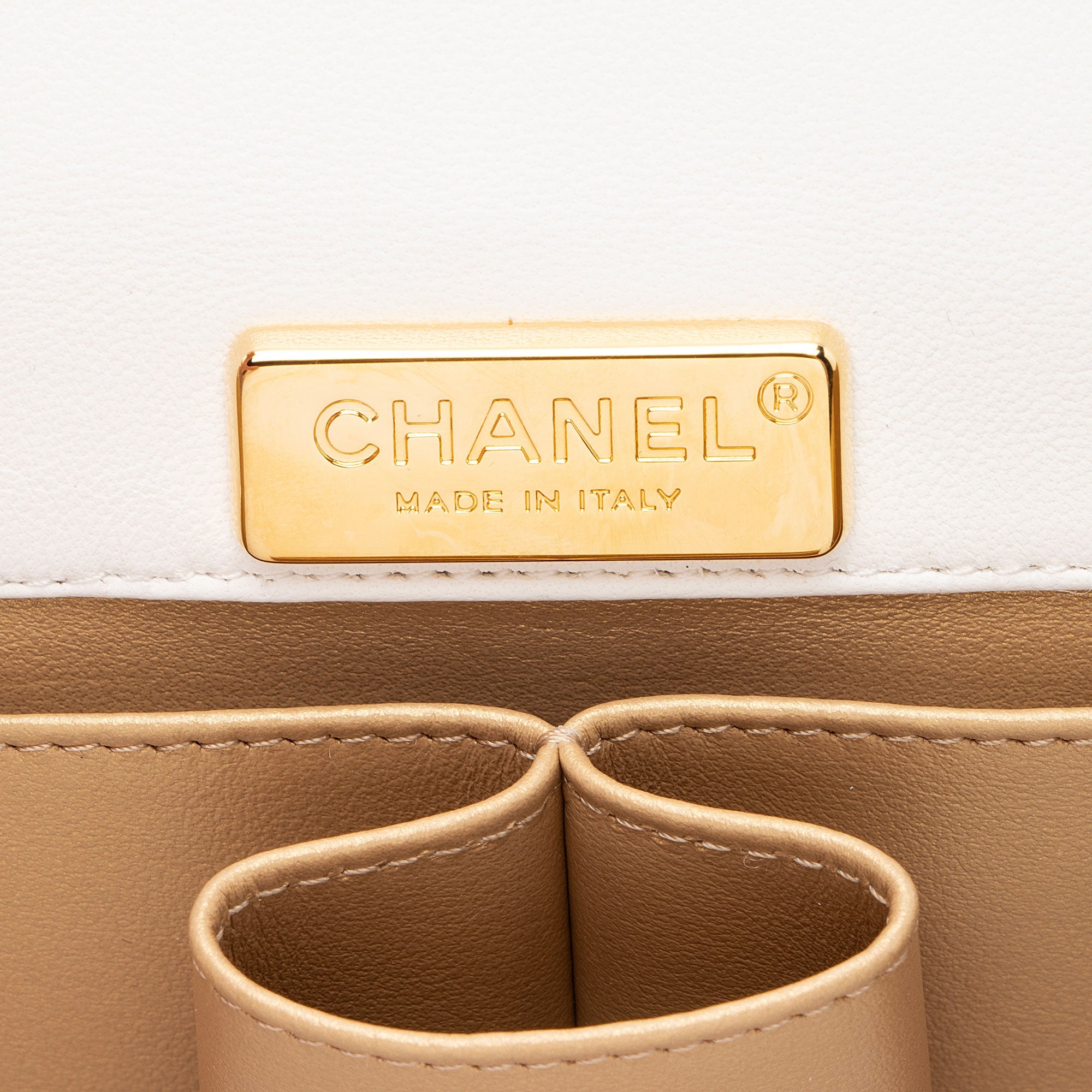 Chanel Lambskin Quilted Plate Top Handle Mini Flap Bag (SHF-l4OODl)