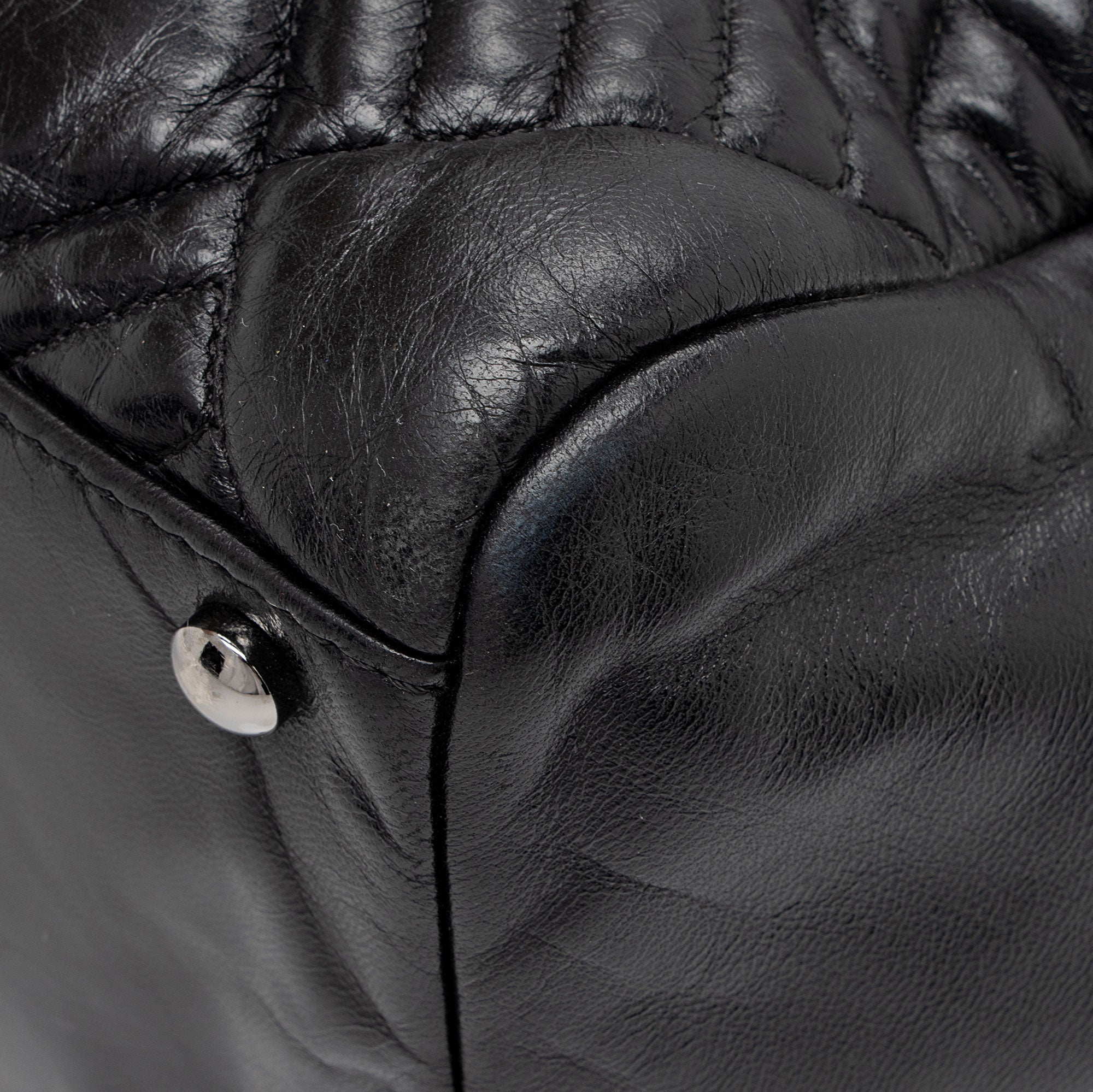 Chanel Lambskin In and Out Maxi Flap Bag (SHF-A4kgjG)