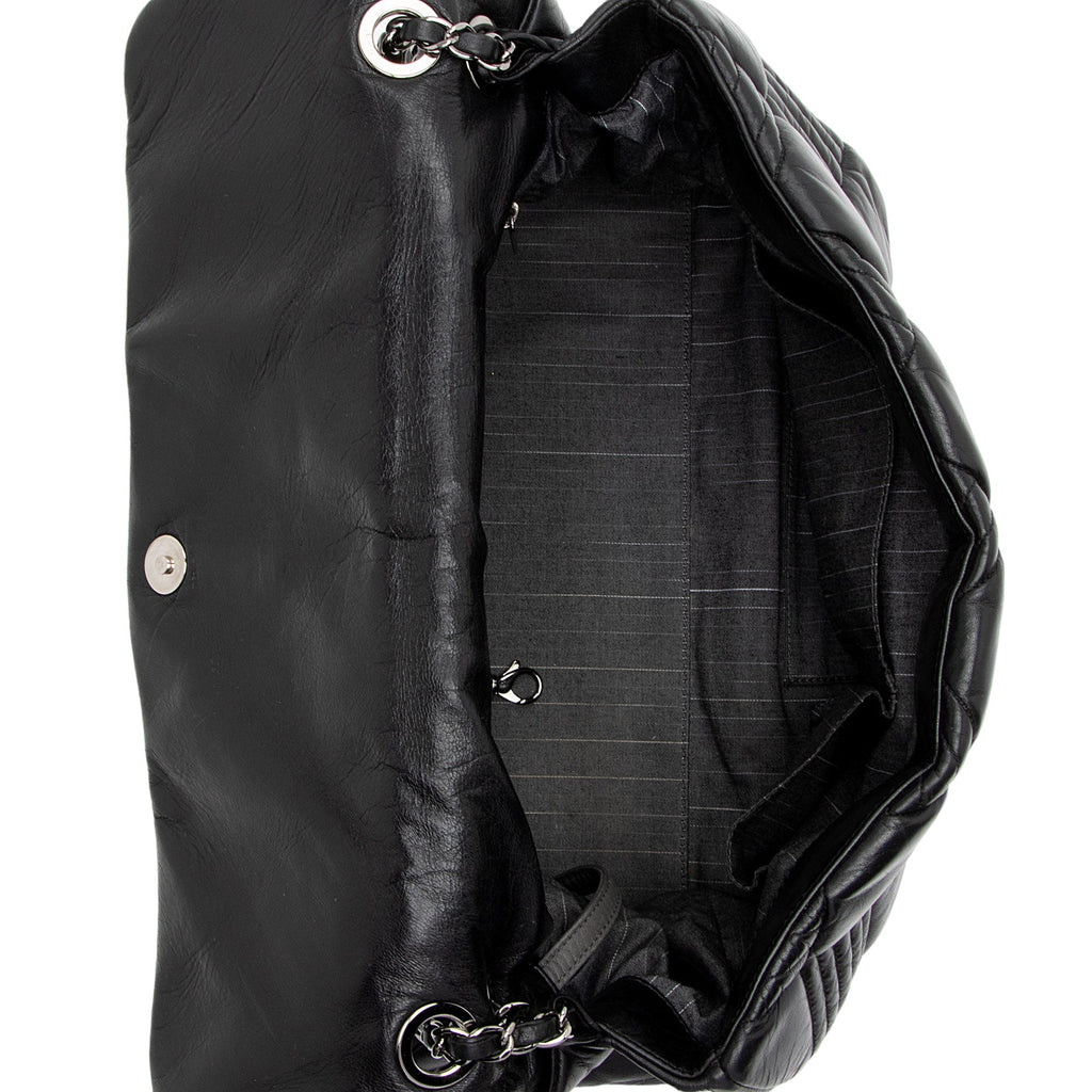 Chanel Lambskin In and Out Maxi Flap Bag (SHF-A4kgjG)