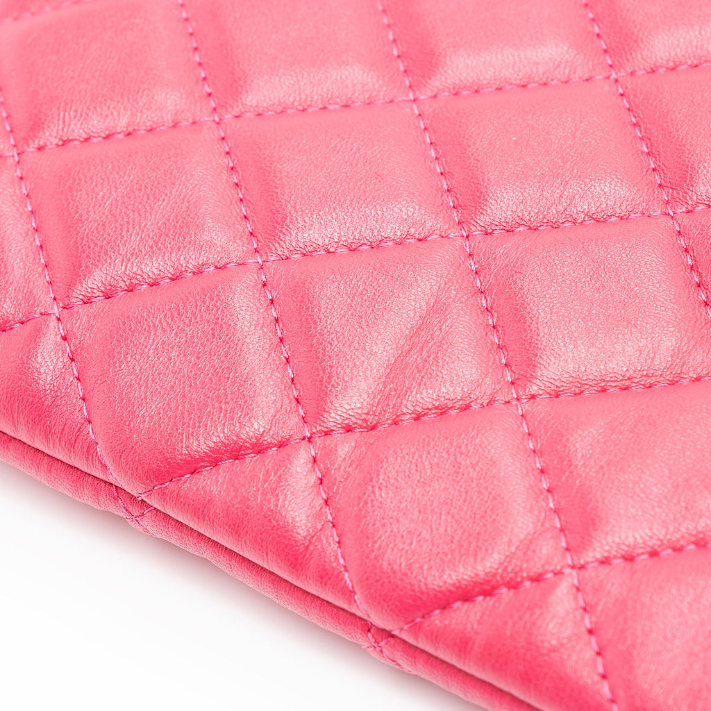 Chanel Lambskin Large O-Case (SHF-alFABe)