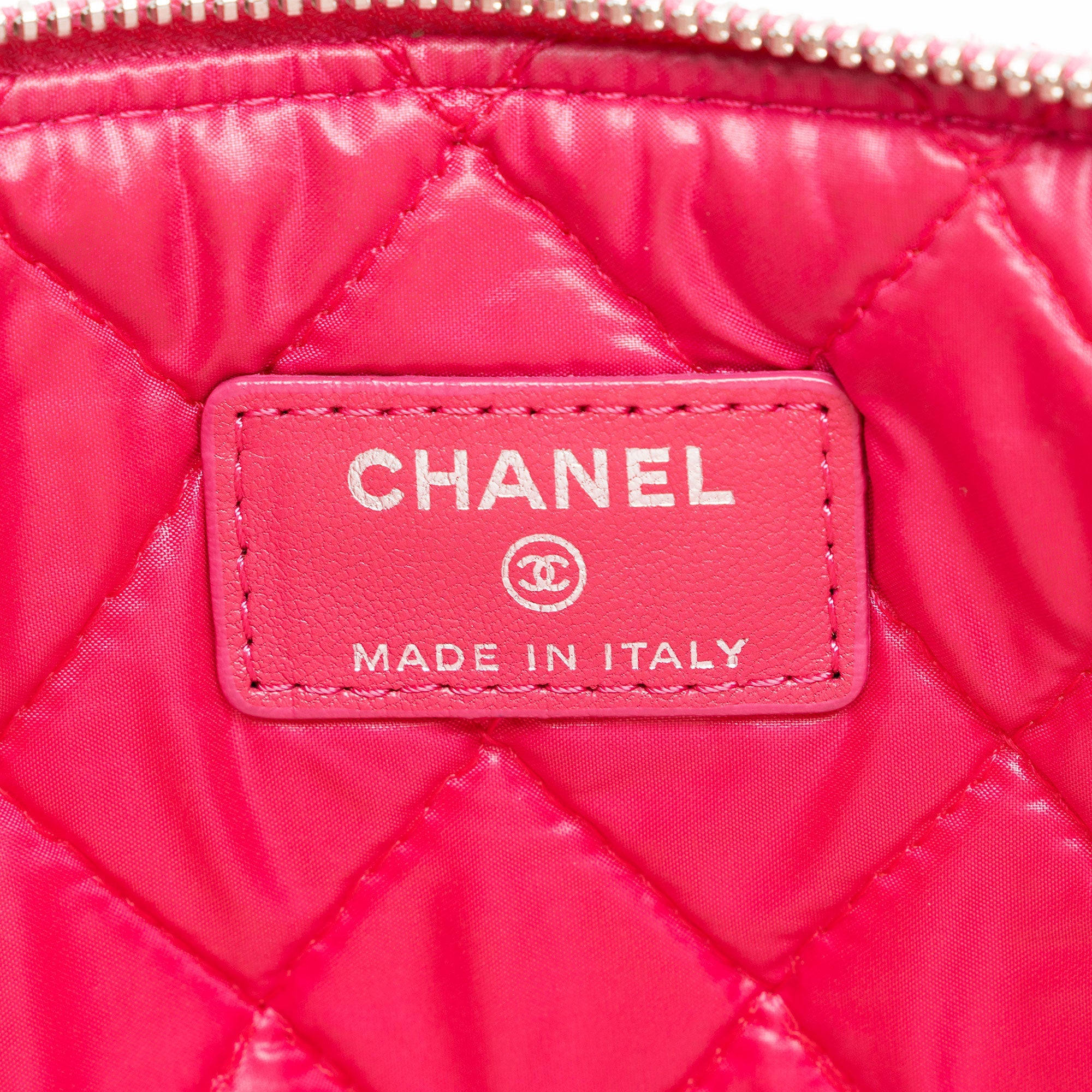 Chanel Lambskin Large O-Case (SHF-alFABe)