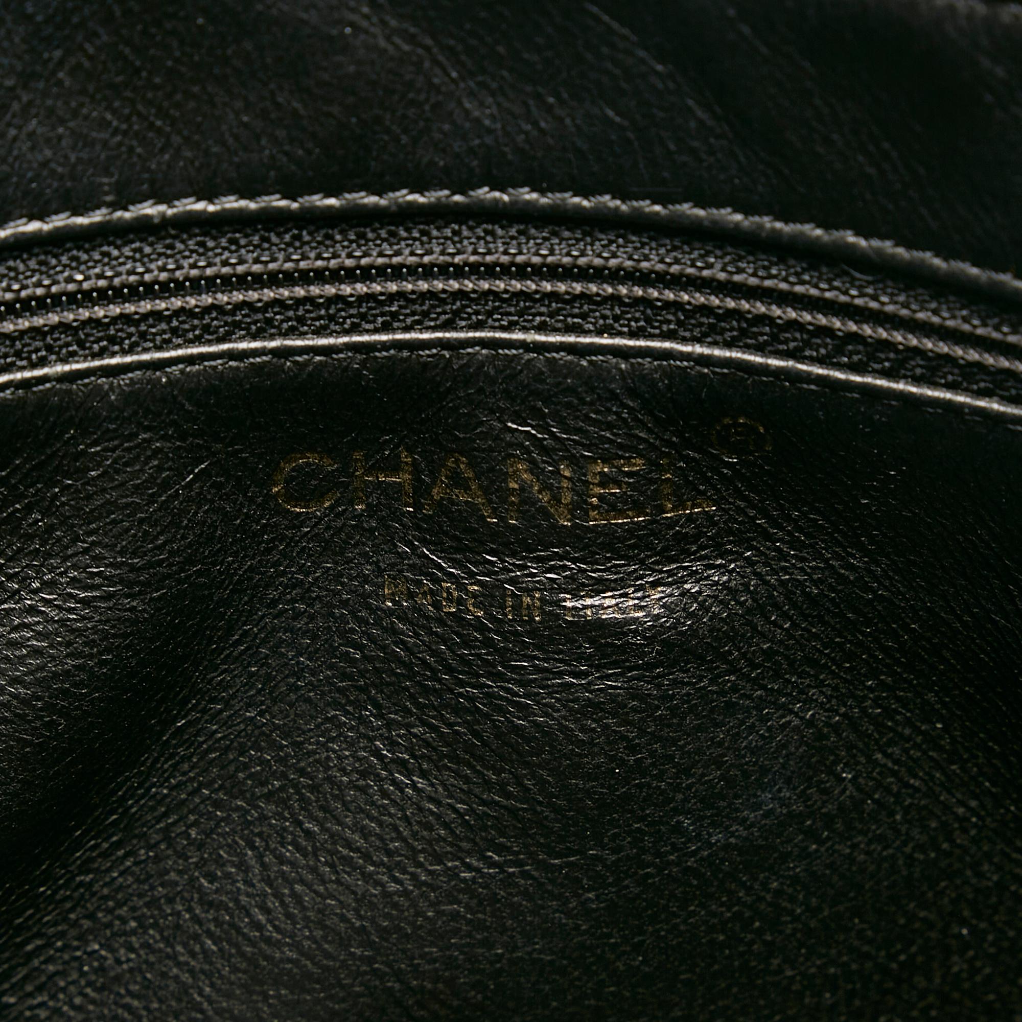 Chanel Lambskin Leather Handbag (SHG-WGibWp)