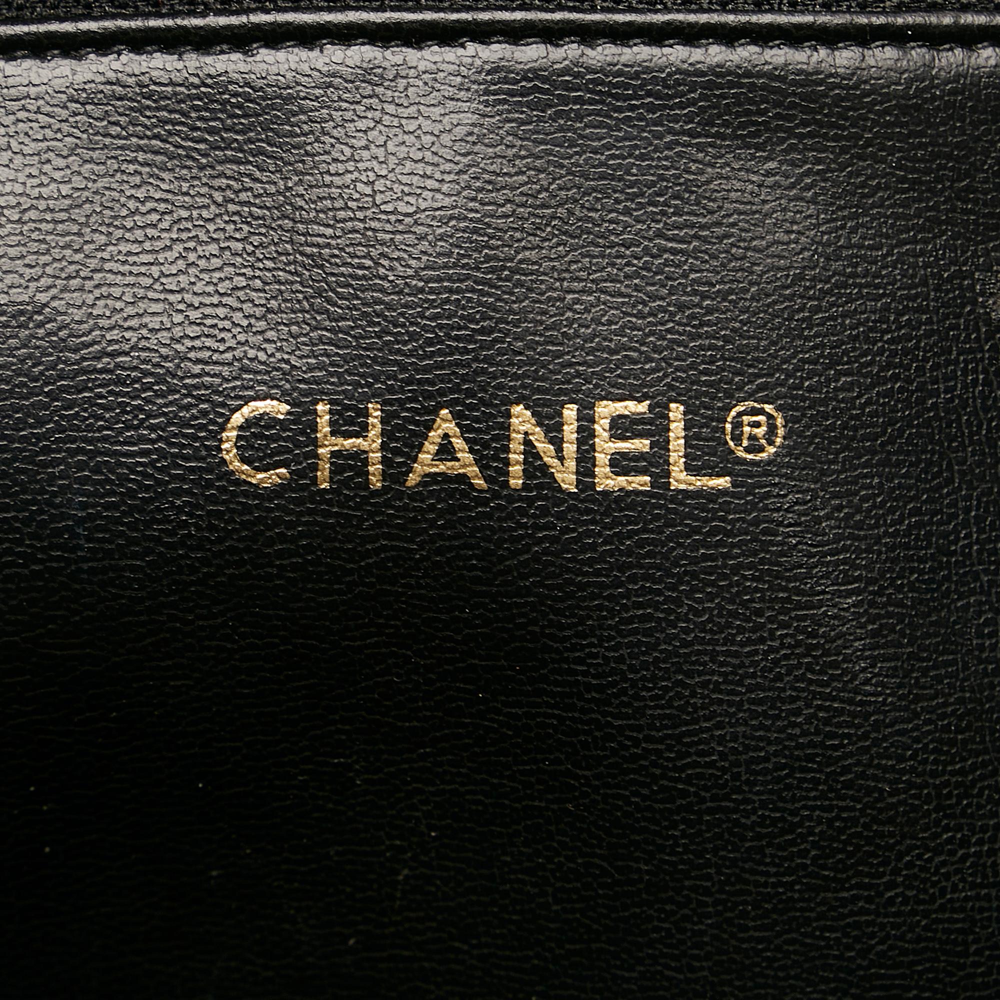 Chanel Lambskin Leather Tote (SHG-35482)