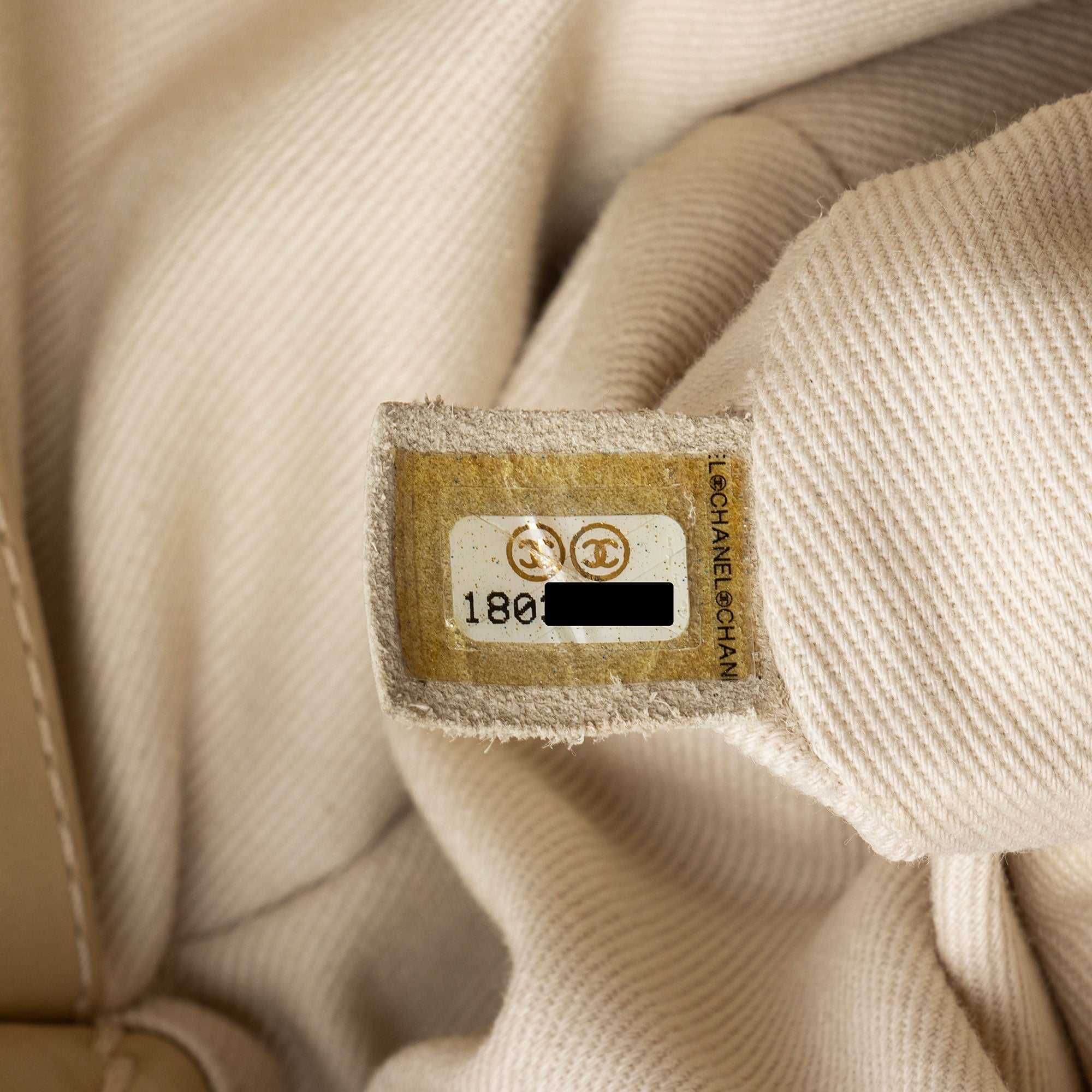 Chanel Lambskin Love Me Tender Large Tote (SHF-VAozPR)