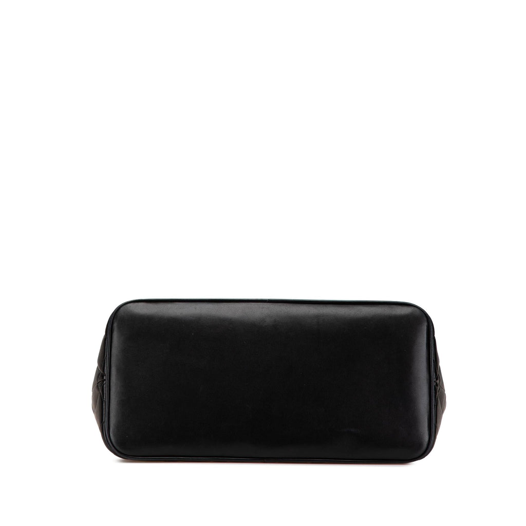 Chanel Lambskin Medallion Tote (SHG-cROUye)