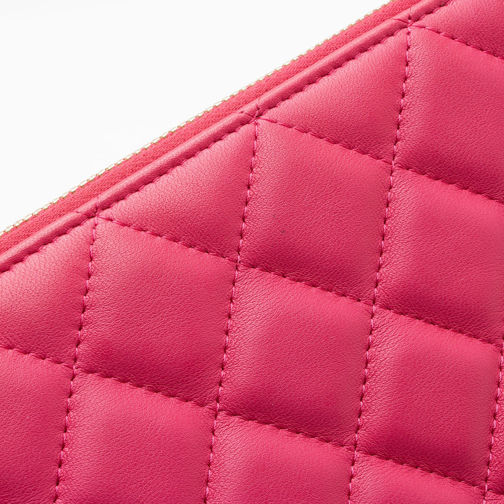 Chanel Lambskin Medium O-Case (SHF-RsJ4rh)