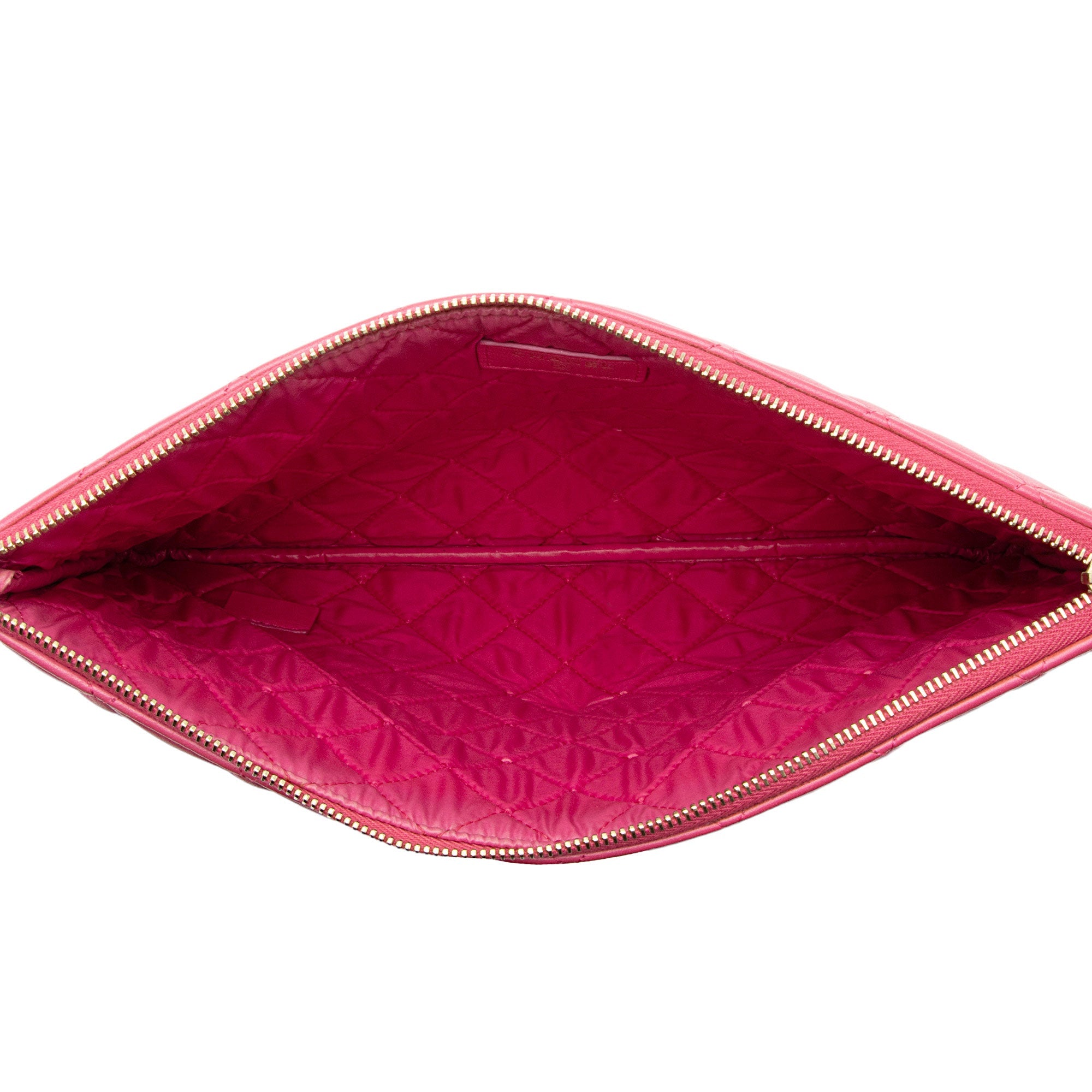 Chanel Lambskin Medium O-Case (SHF-RsJ4rh)