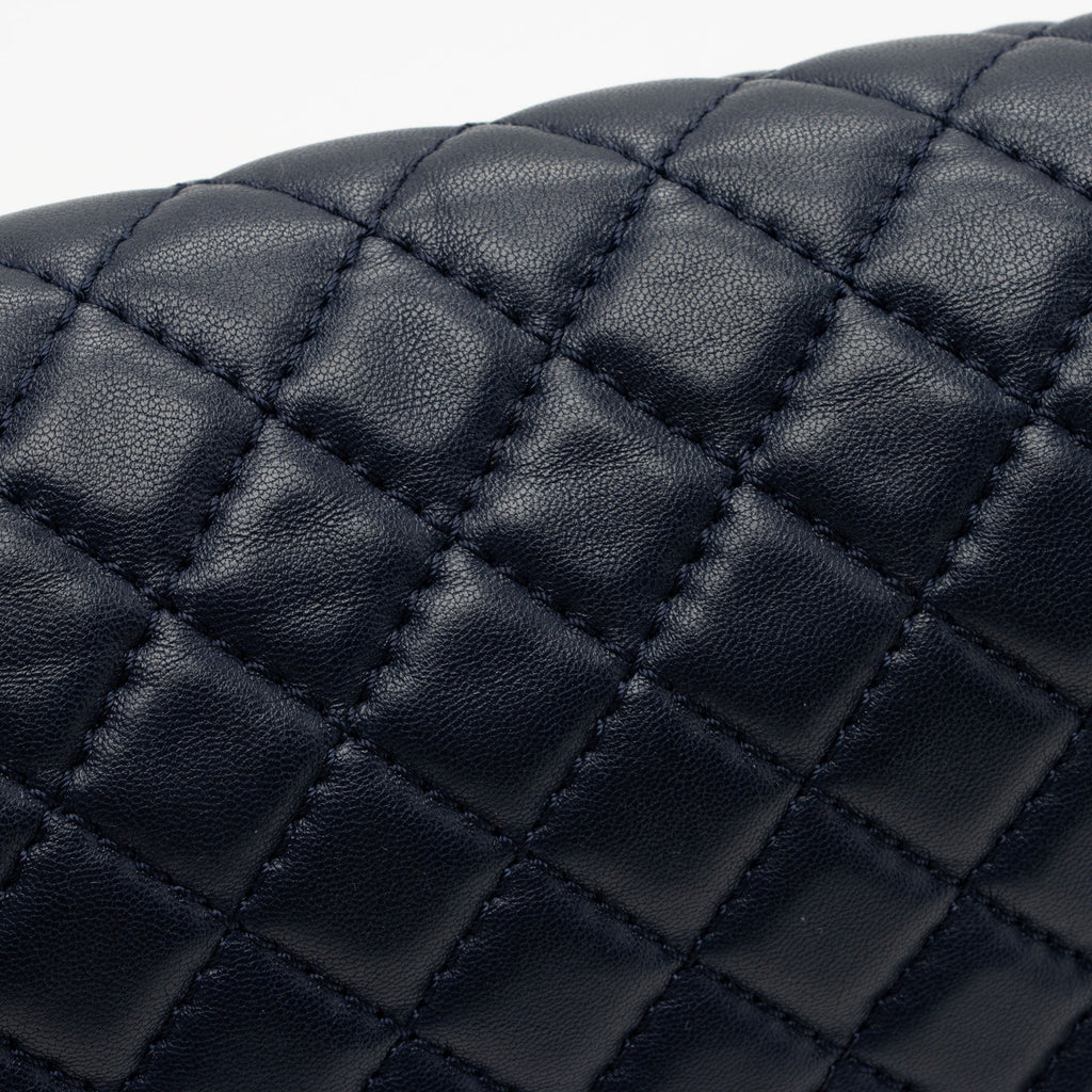 Chanel Lambskin Old Medium Boy Bag (SHF-ns7jU6)