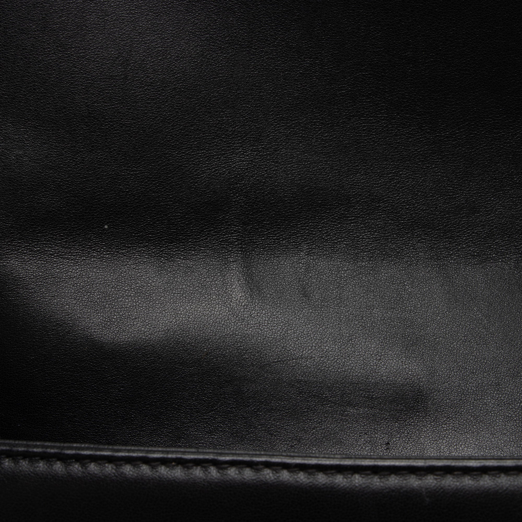 Chanel Lambskin Old Medium Boy Bag (SHF-ns7jU6)