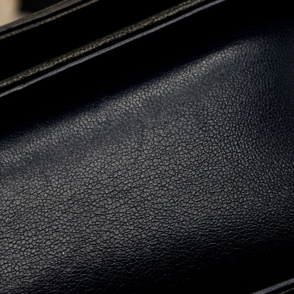 Chanel Lambskin Old Medium Boy Bag (SHF-ns7jU6)