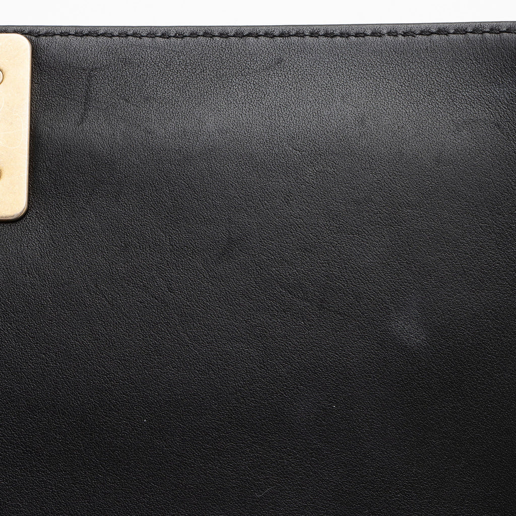 Chanel Lambskin Old Medium Boy Bag (SHF-QJr6Pf)